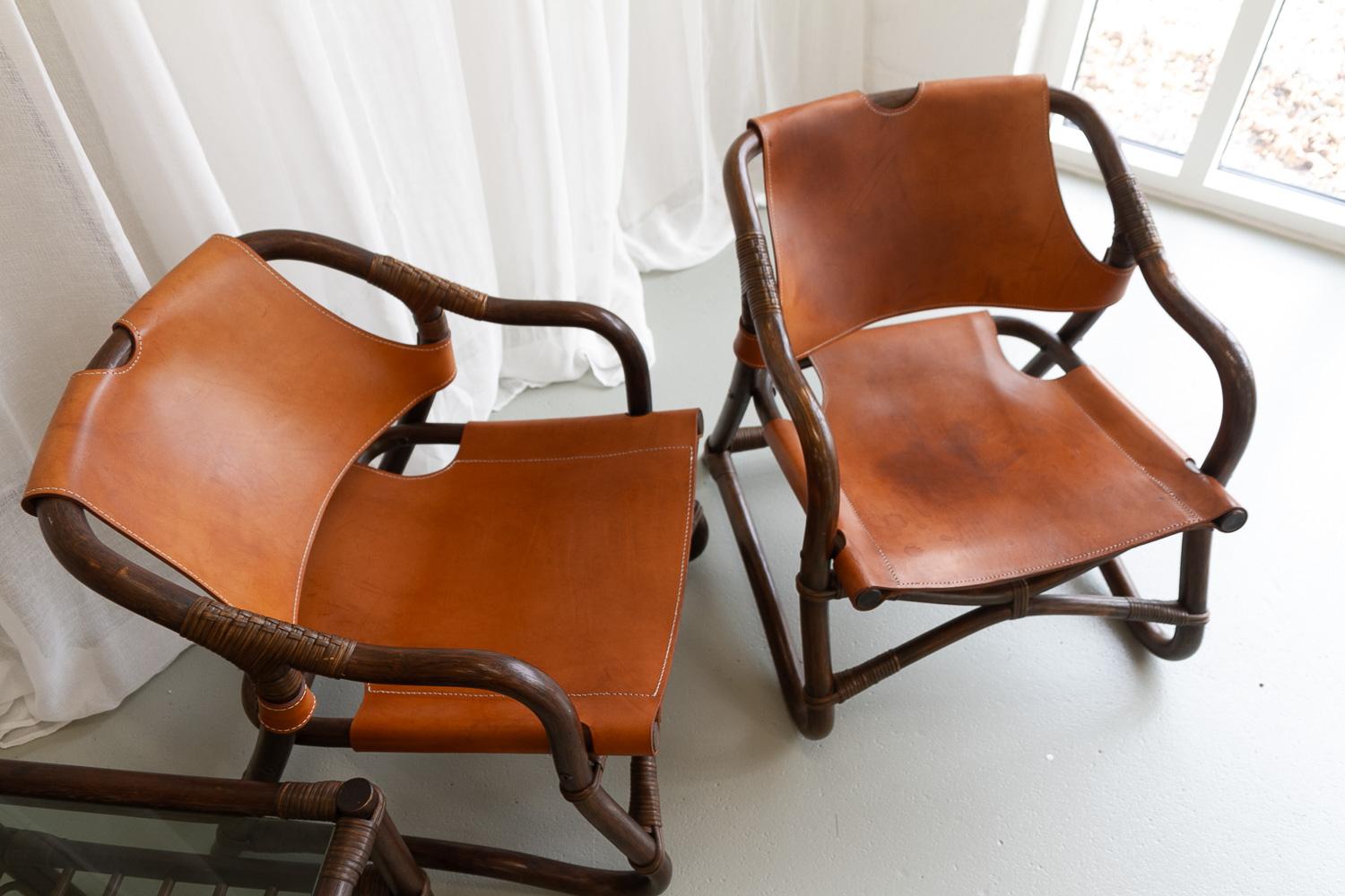 Danish Modern Bamboo and Leather Lounge Chairs & Table by Horsnæs, 1960s. For Sale 11