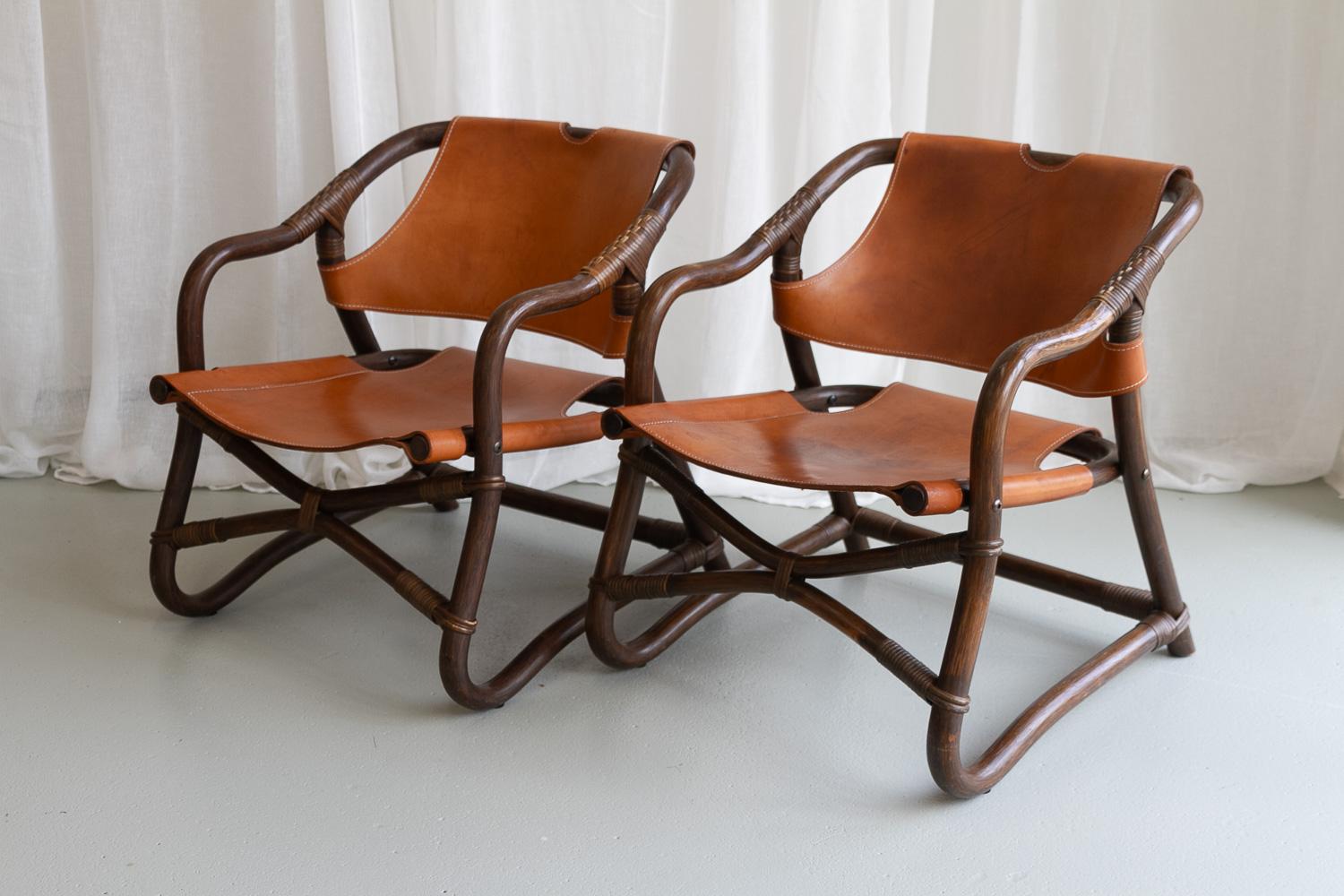 Danish Modern Bamboo and Leather Lounge Chairs & Table by Horsnæs, 1960s. For Sale 3