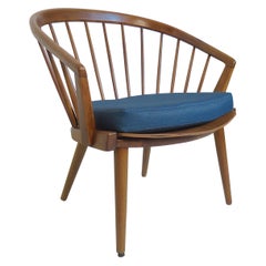 Danish Modern Barrel Back Chair in the Style of Hans Wegner