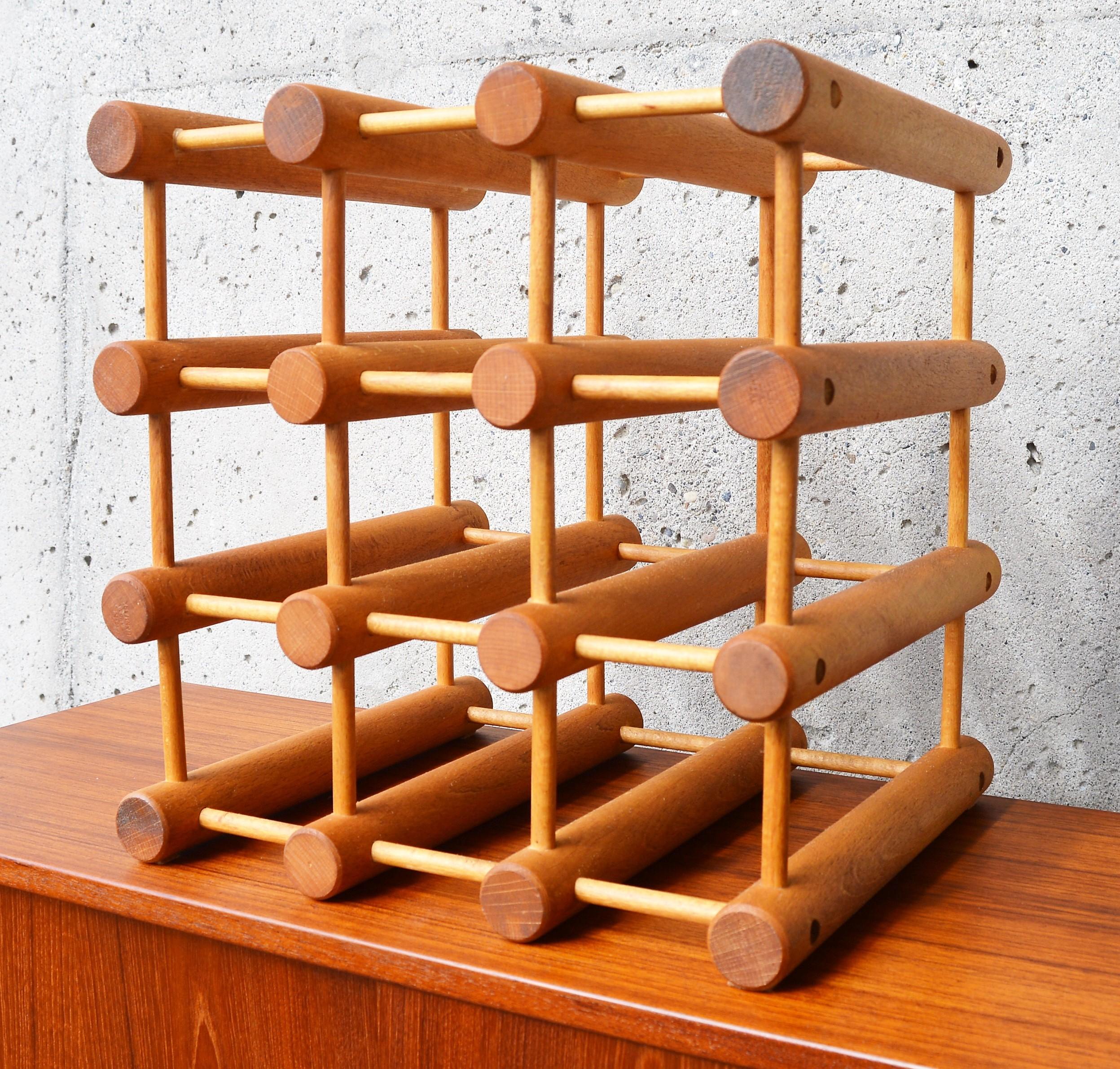 Danish Modern Beech 12 Bottle Wine Rack or Bottle Holder by Nissen Langaa In Excellent Condition For Sale In New Westminster, British Columbia