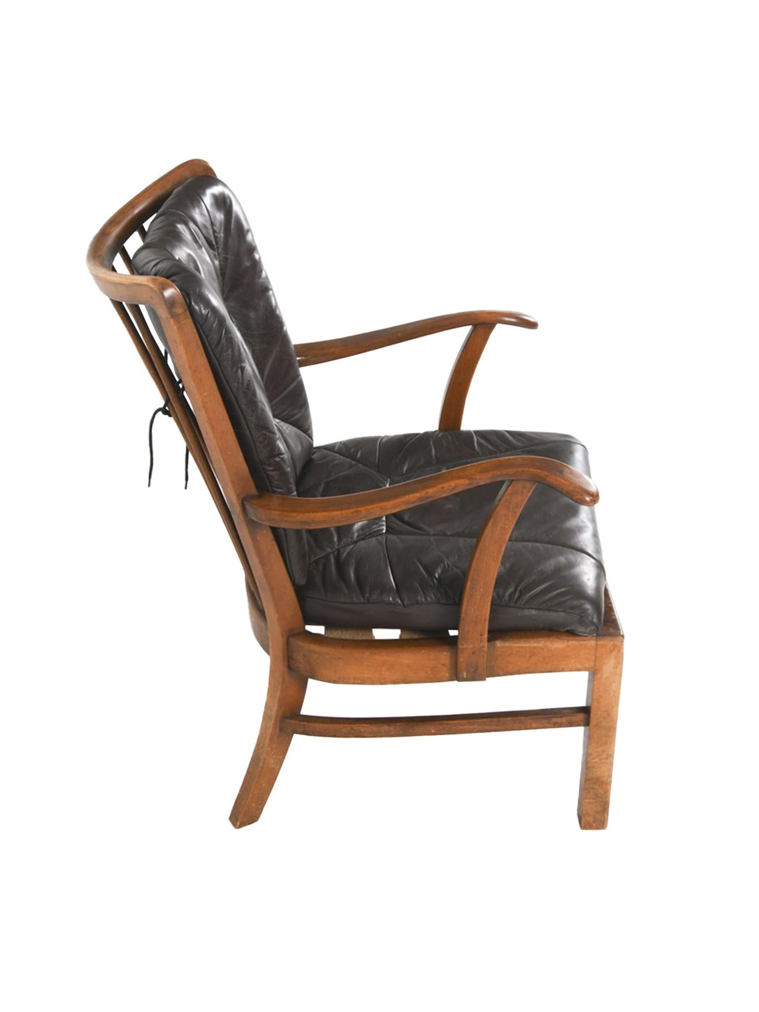 Scandinave moderne Fauteuil moderne danois en hêtre et cuir par Fritz Hansen en vente