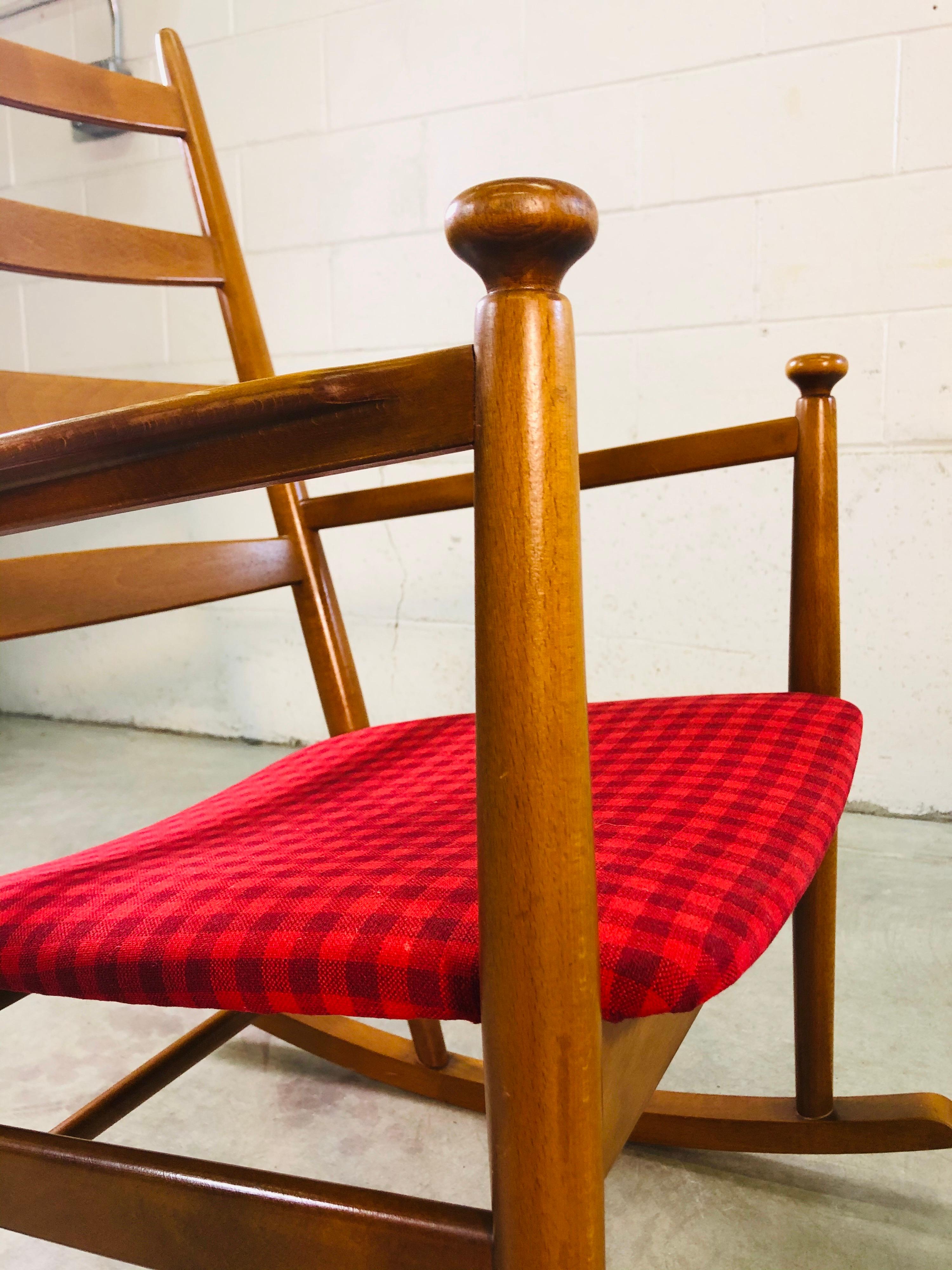 Danish Modern Beechwood Rocking Chair by Niels Eilersen For Sale 2