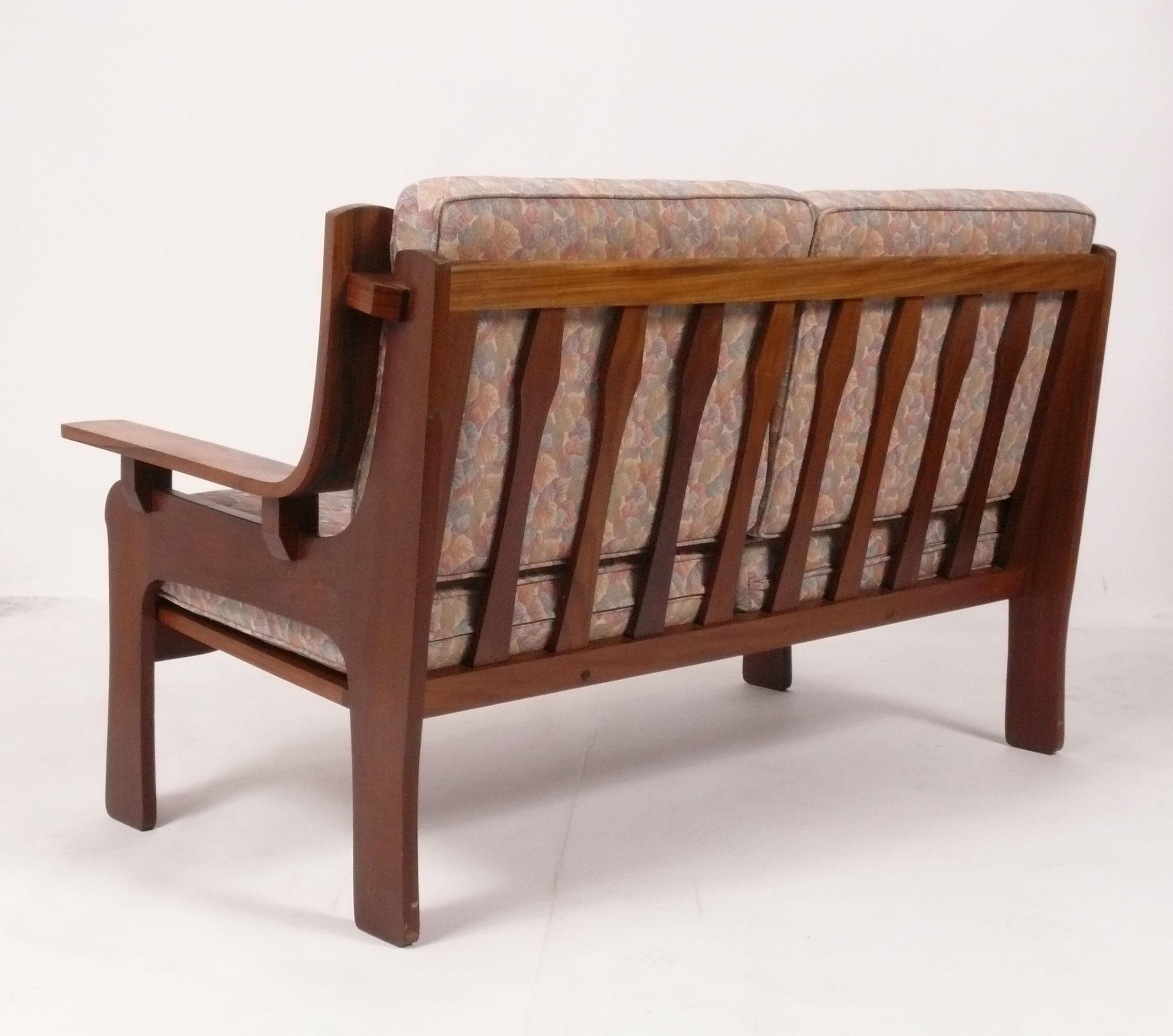 Dänisches modernes dänisches Bugholz-Sofa oder Sofa, neu gepolstert mit Ihrem Stoff im Zustand „Gut“ im Angebot in Atlanta, GA