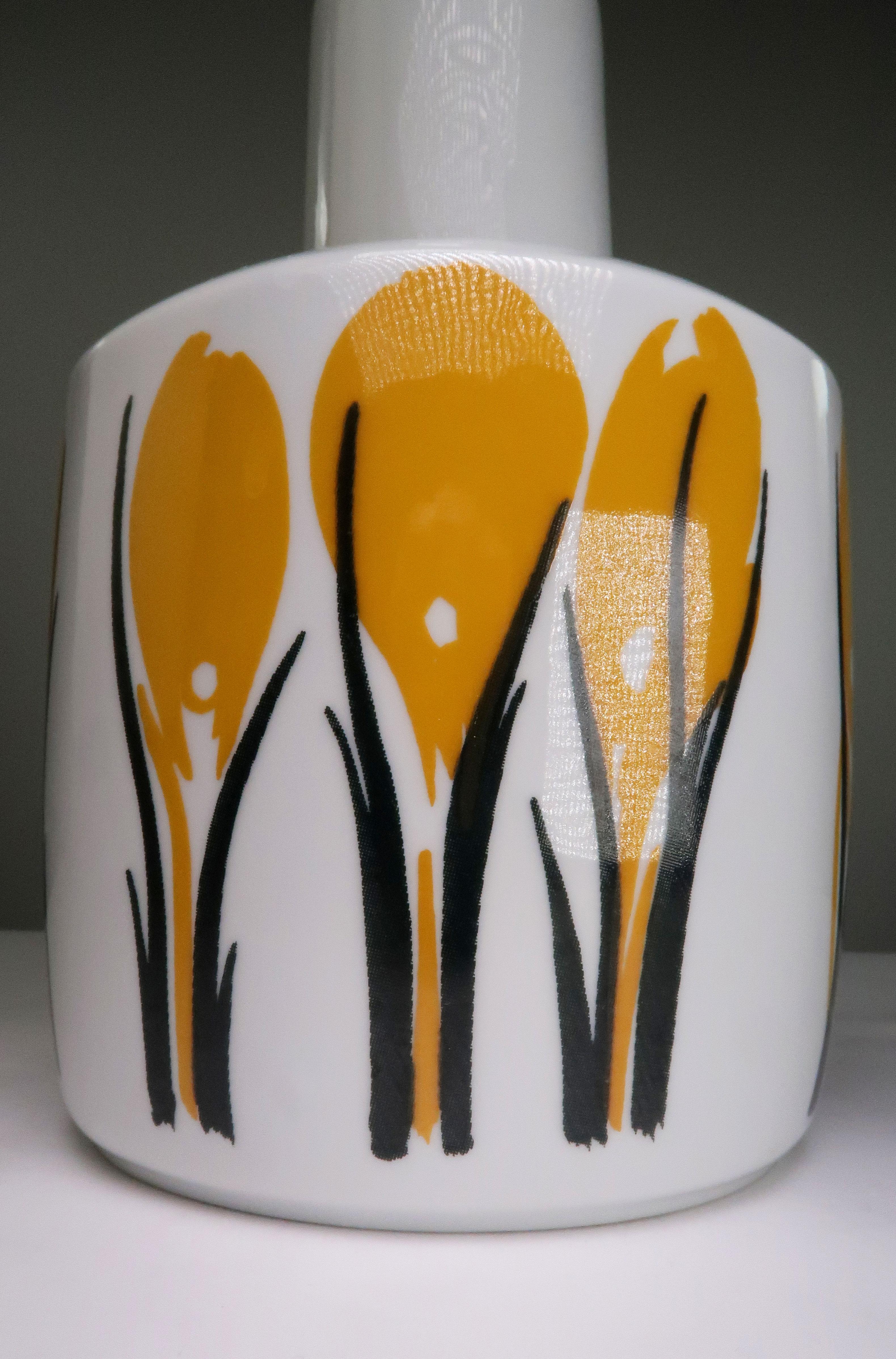 Scandinavian Modern Royal Copenhagen Bing Grøndahl 1960s Yellow Floral Modern Porcelain Lamp For Sale