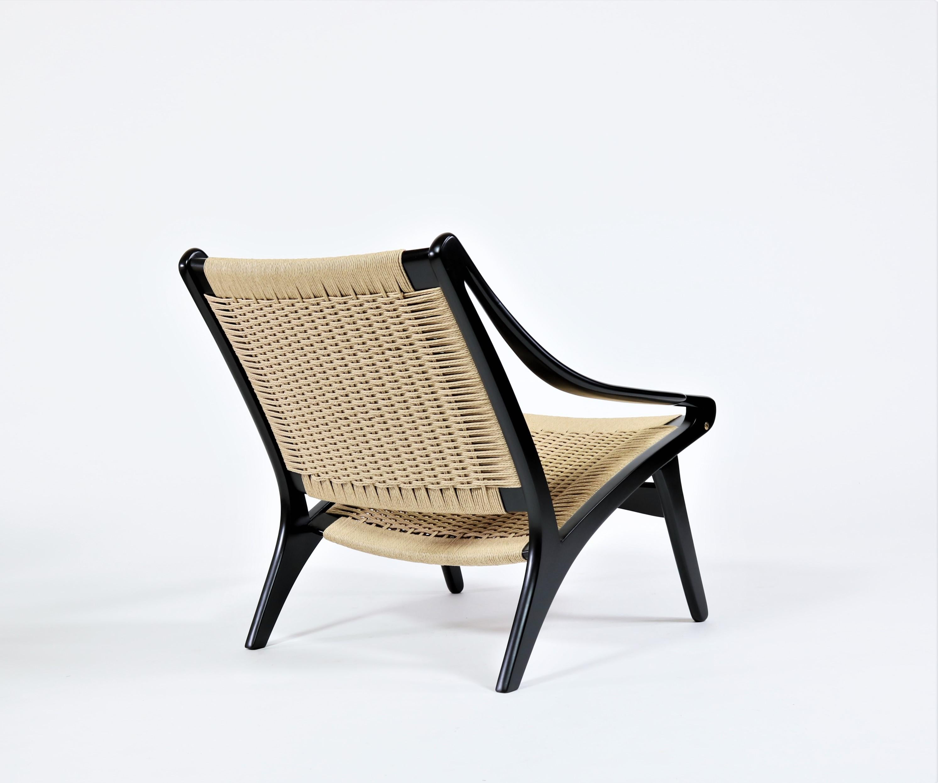 Chaise moderne danoise en hêtre laqué noir et chaise longue par Illum Wikkelsø, années 1950 en vente 1