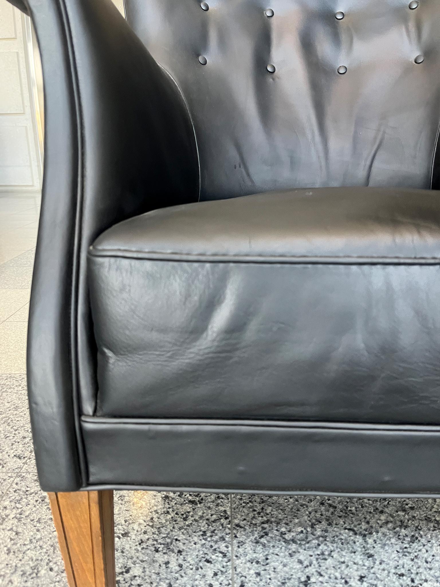 Fauteuil moderne danois en cuir noir de Frits Henningsen en vente 3
