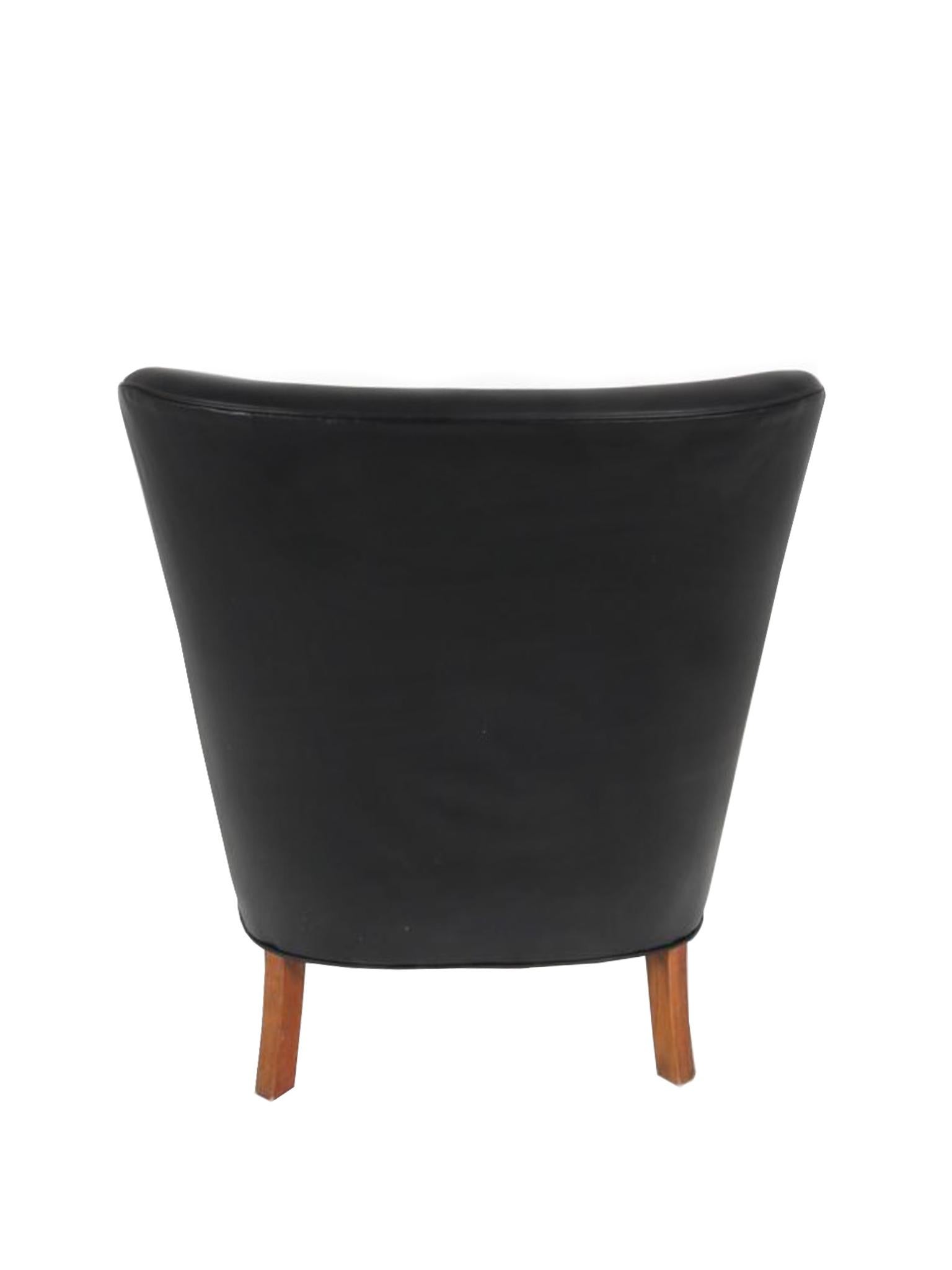 Scandinave moderne Fauteuil moderne danois en cuir noir de Frits Henningsen en vente