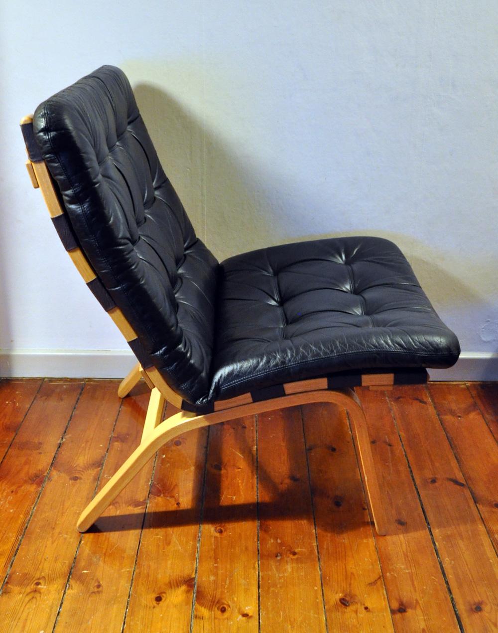 Scandinavian Modern Danish Modern Black Leather Lounge Chair For Sale