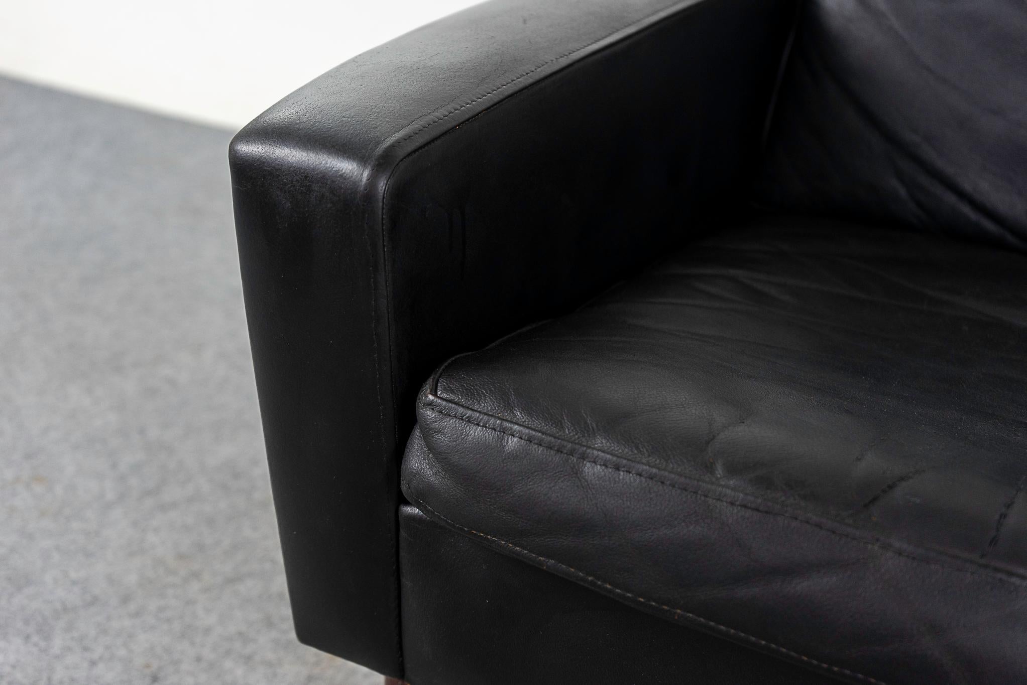 Mid-20th Century Danish Modern Black Leather Lounge Chair For Sale