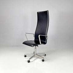 Danish modern black office chair Oxford by Arne Jacobsen for Fritz Hansen, 2004