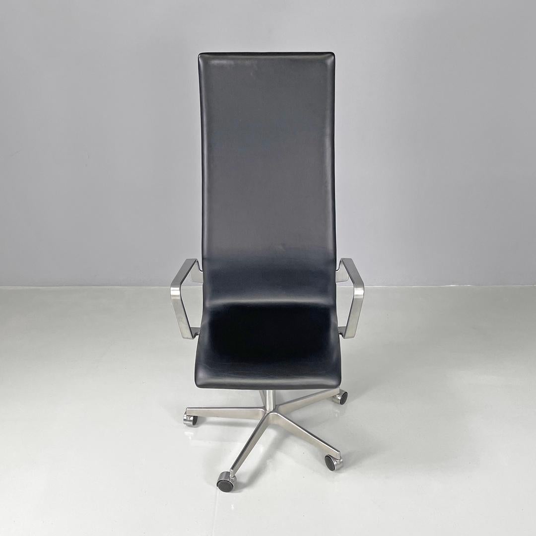 Aluminum Danish modern black office chair Oxford by Arne Jacobsen for Fritz Hansen, 2004 For Sale