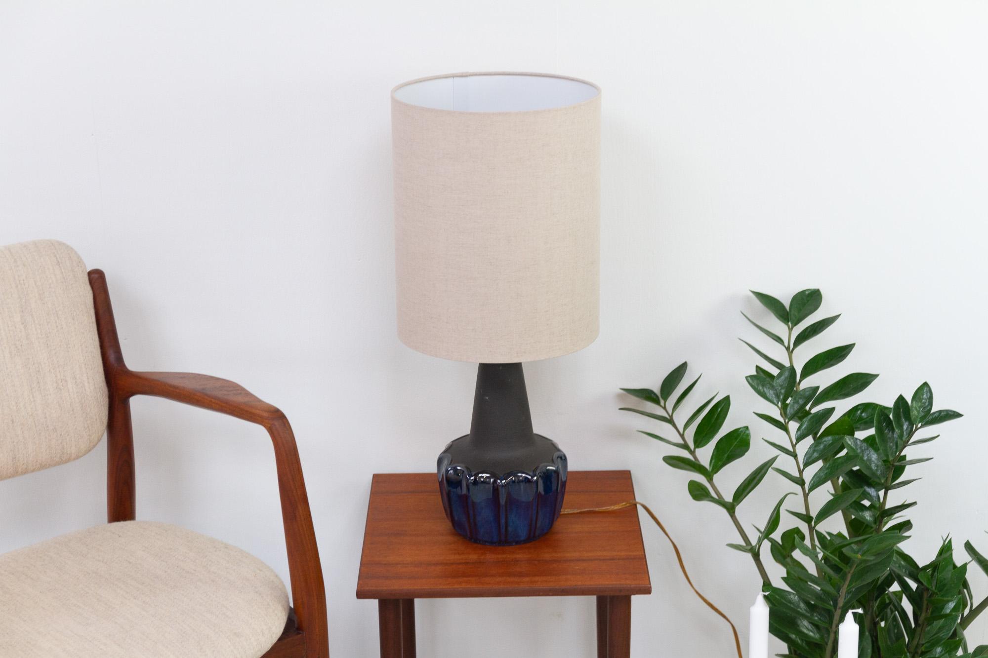 Danish Modern Blue Ceramic Table Lamp 1051 by Einar Johansen for Søholm, 1960s. For Sale 12