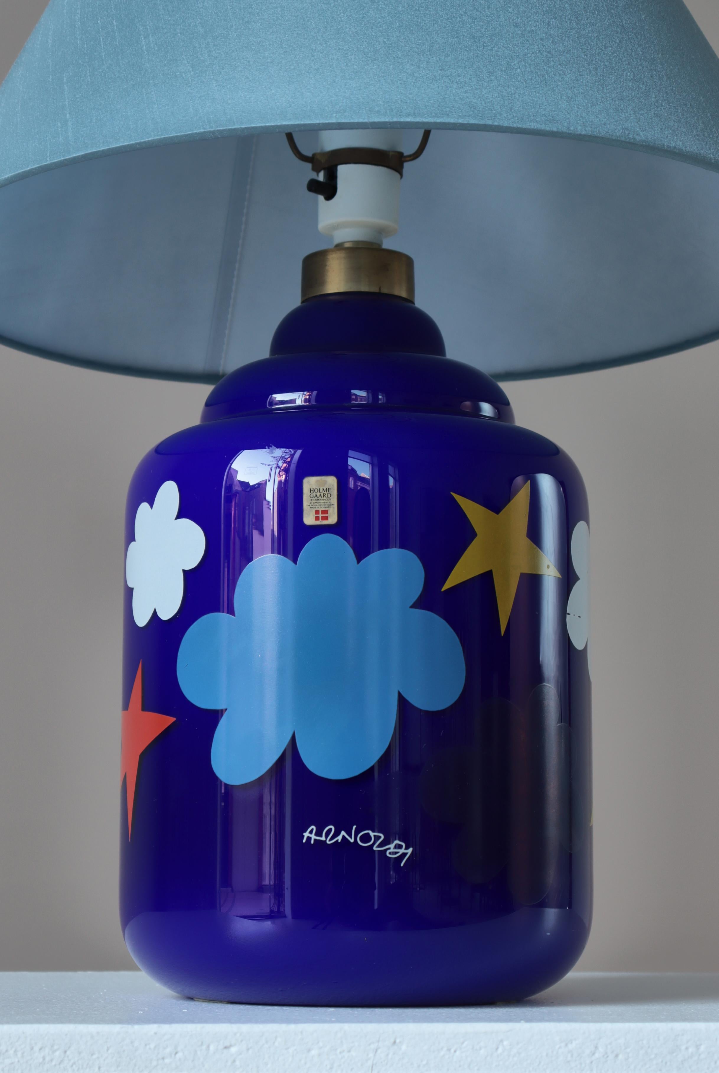 Lámpara de mesa danesa moderna azul de Per Arnoldi para Holmegaard Glassworks, 1975 finales del siglo XX en venta