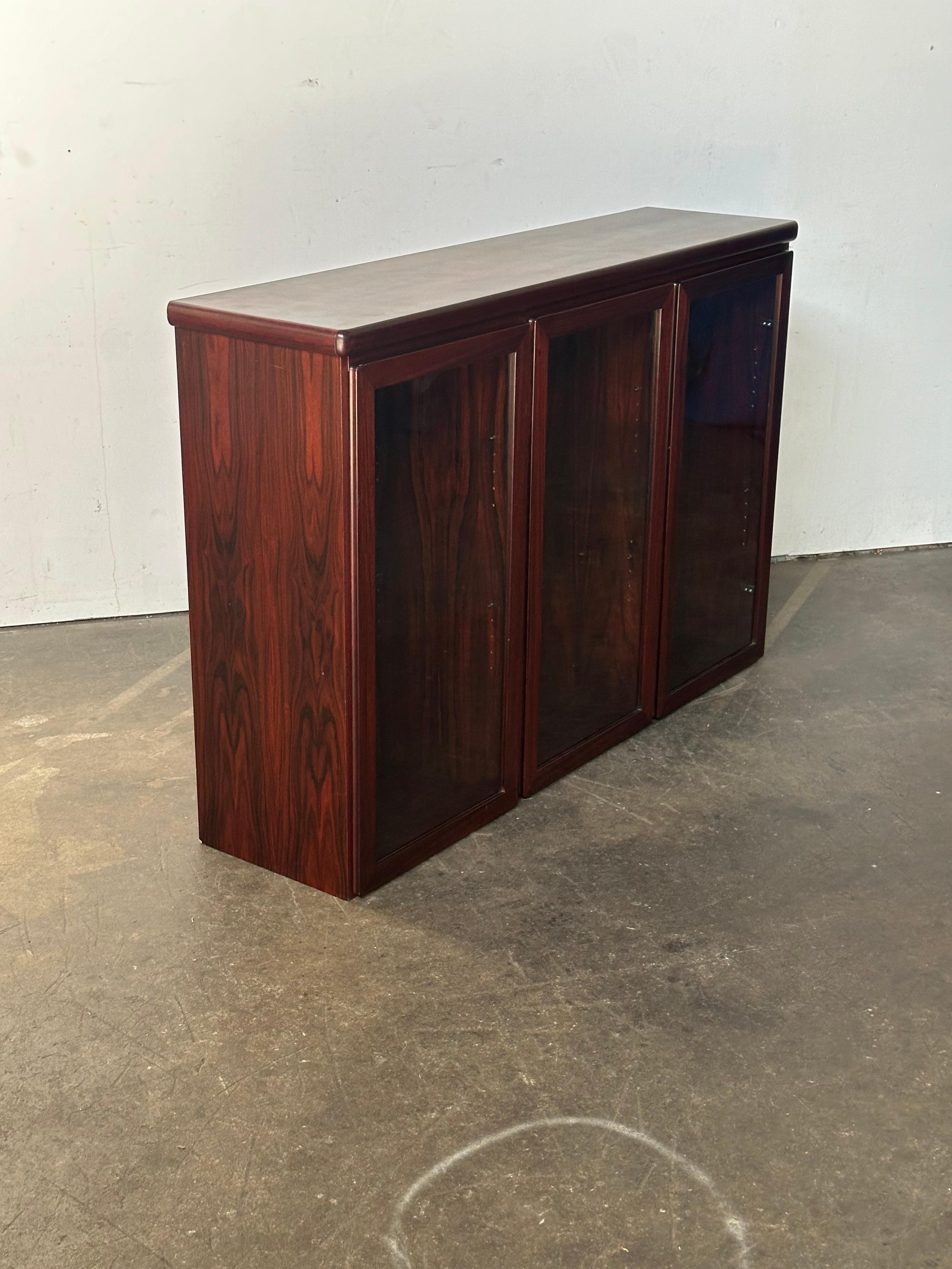 Danish Modern Bookcase Cabinet in Brazilian Rosewood 7