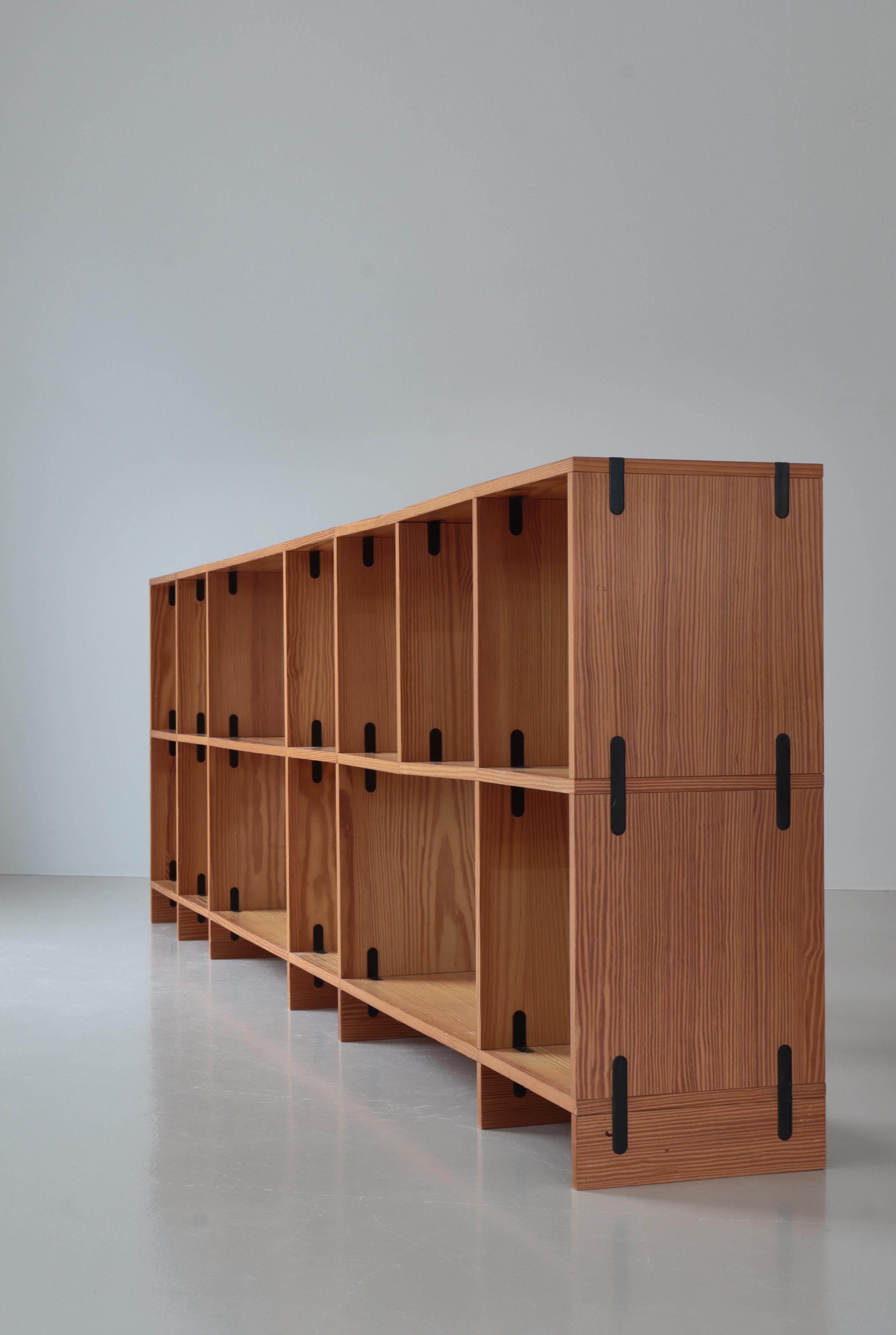 Libreria moderna danese 