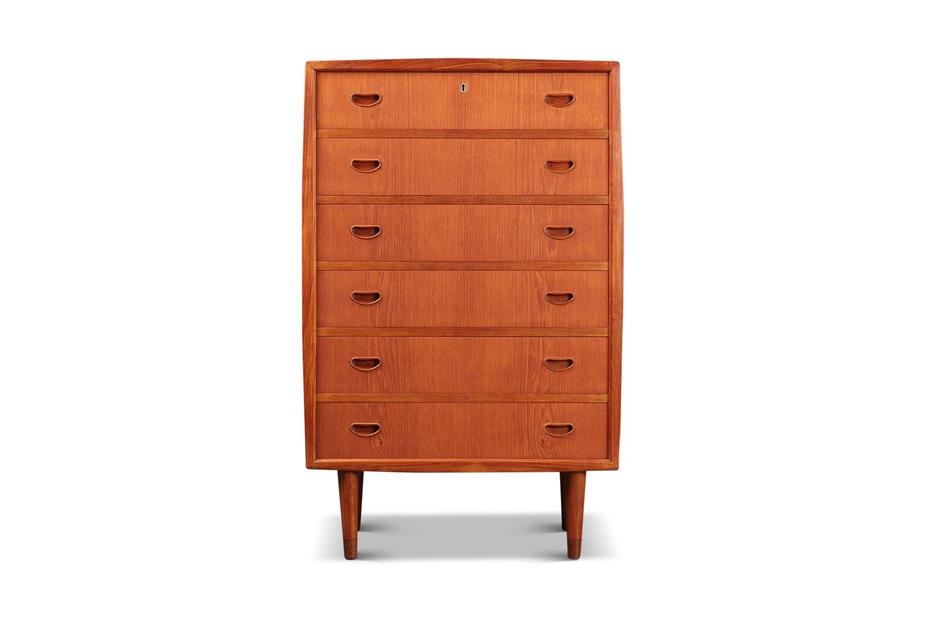 Danish Modern Bow Edge Teak Highboy Dresser In Excellent Condition In Berkeley, CA