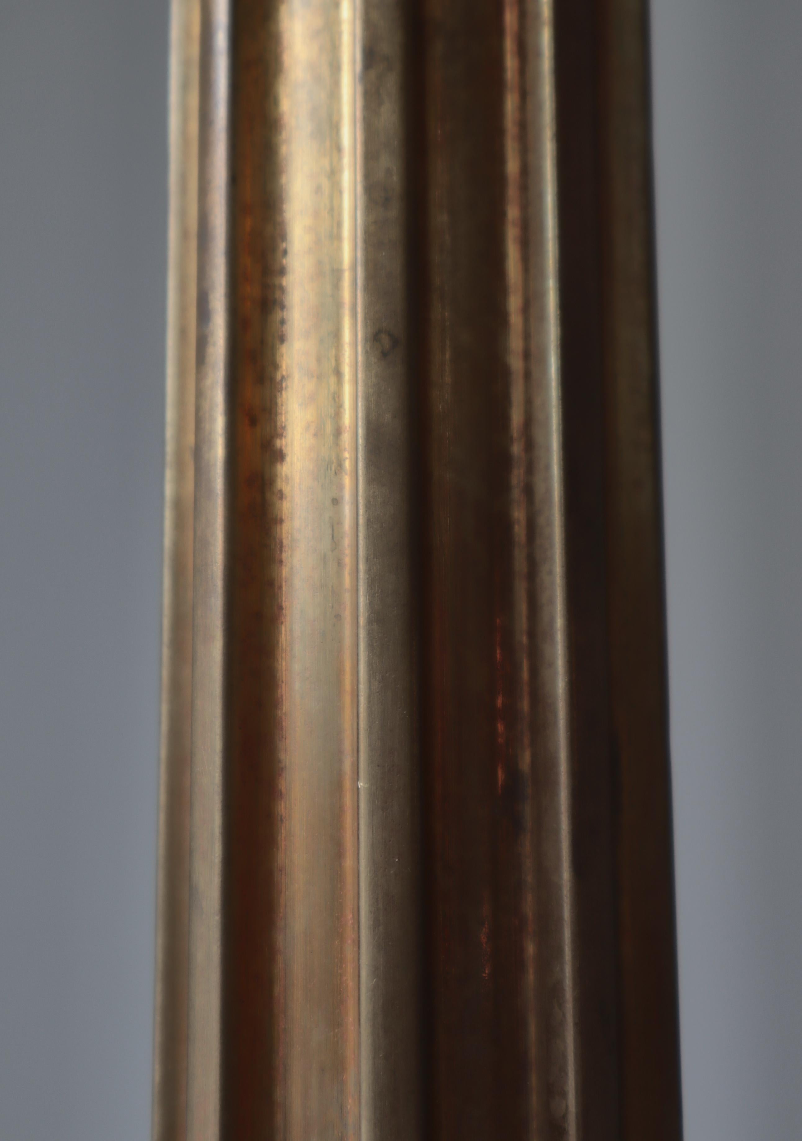 Lampe de table danoise moderne en laiton et verre par Bent Karlby pour LYFA, années 1950 en vente 7