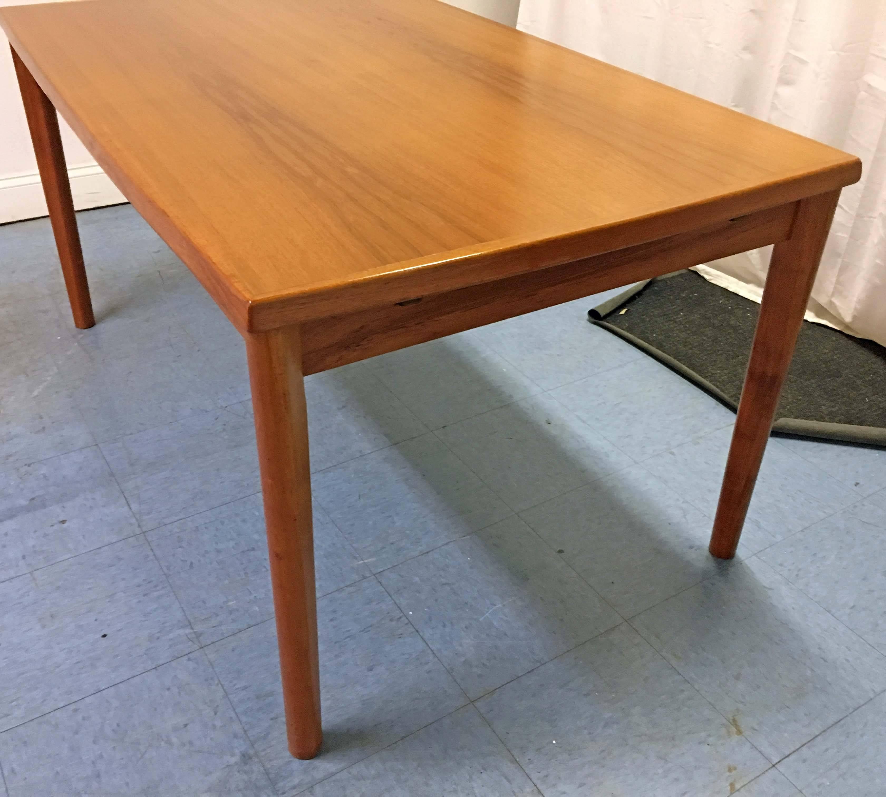 Danish Modern BRDR Furbo Teak Extendable Dining Table In Excellent Condition In Wilmington, DE
