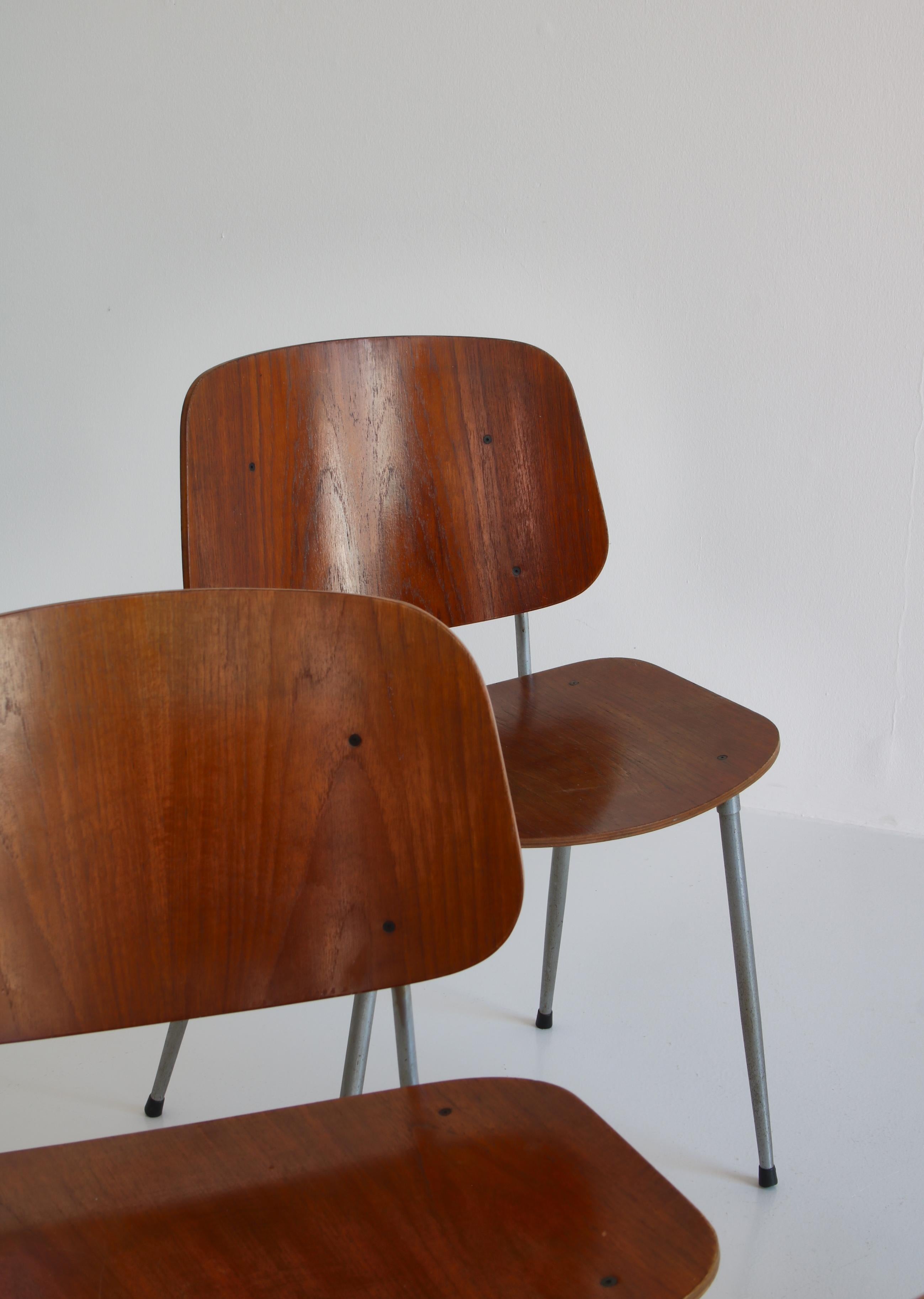 Mid-20th Century Danish Modern Børge Mogensen Dining Chairs in Steel and Plywood, 1953