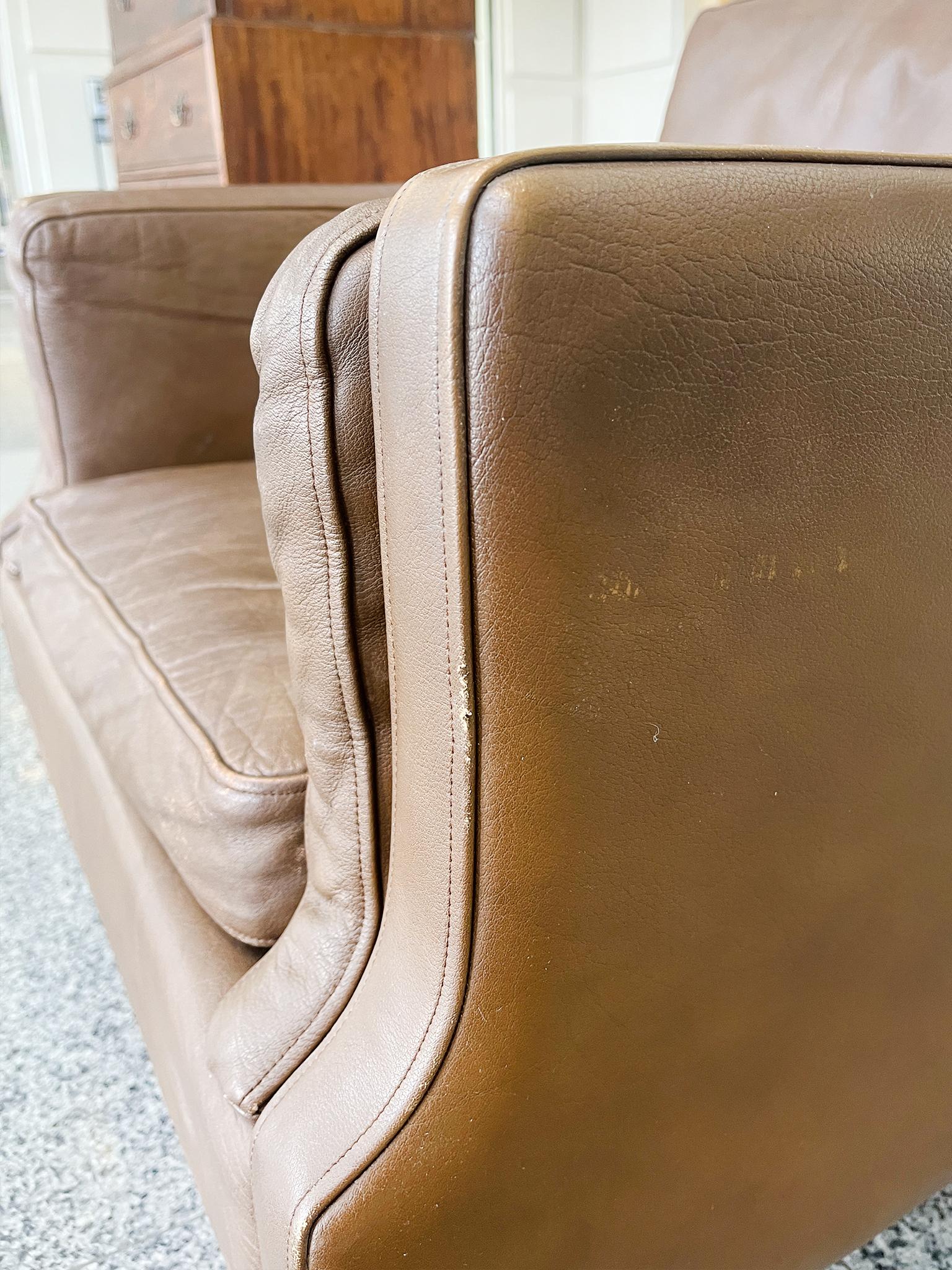 Sillón moderno danés de cuero marrón al estilo de Børge Mogensen Cuero en venta
