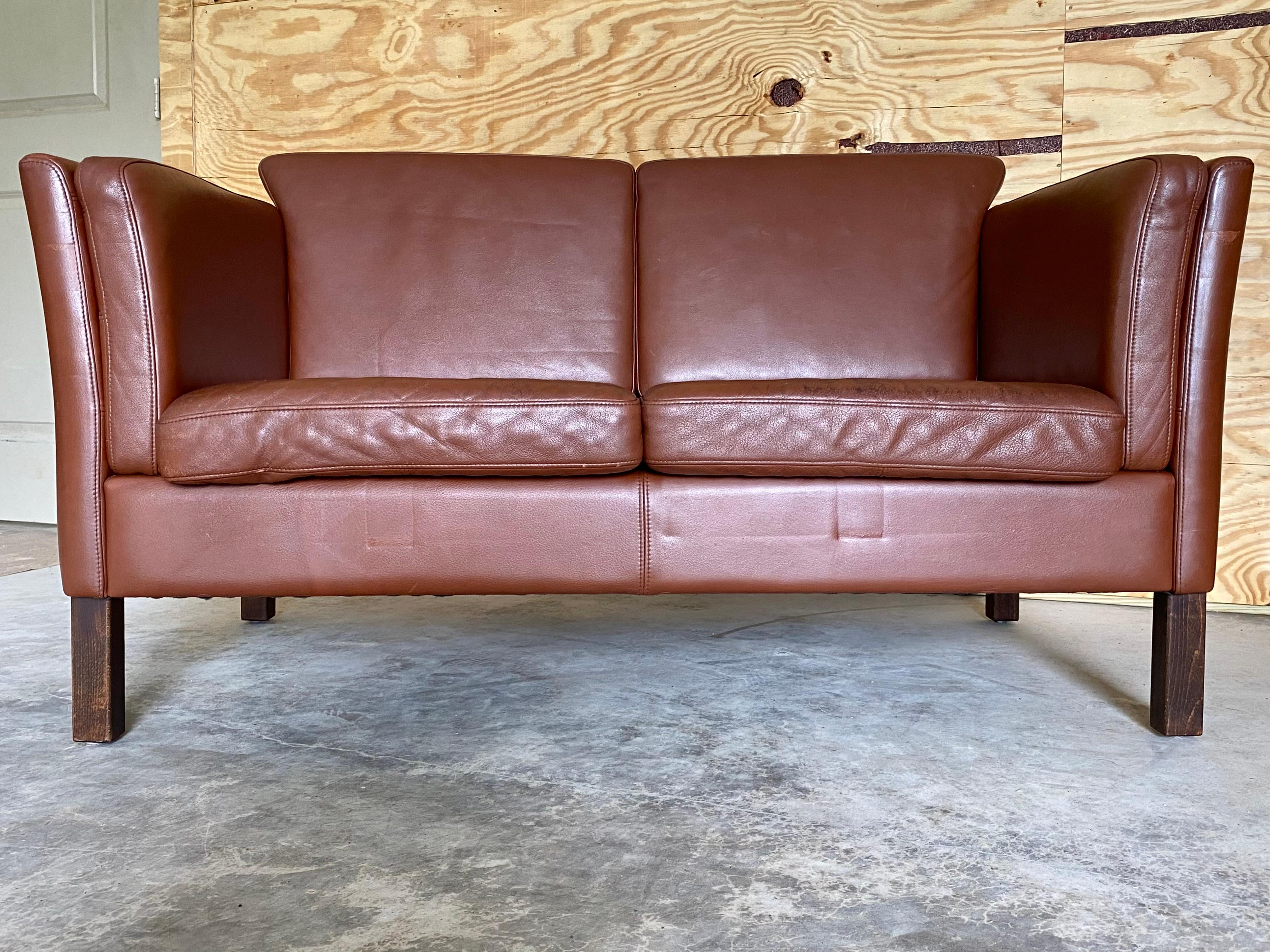 Danish Modern Brown Leather Loveseat (After Børge Mogensen) For Sale 6