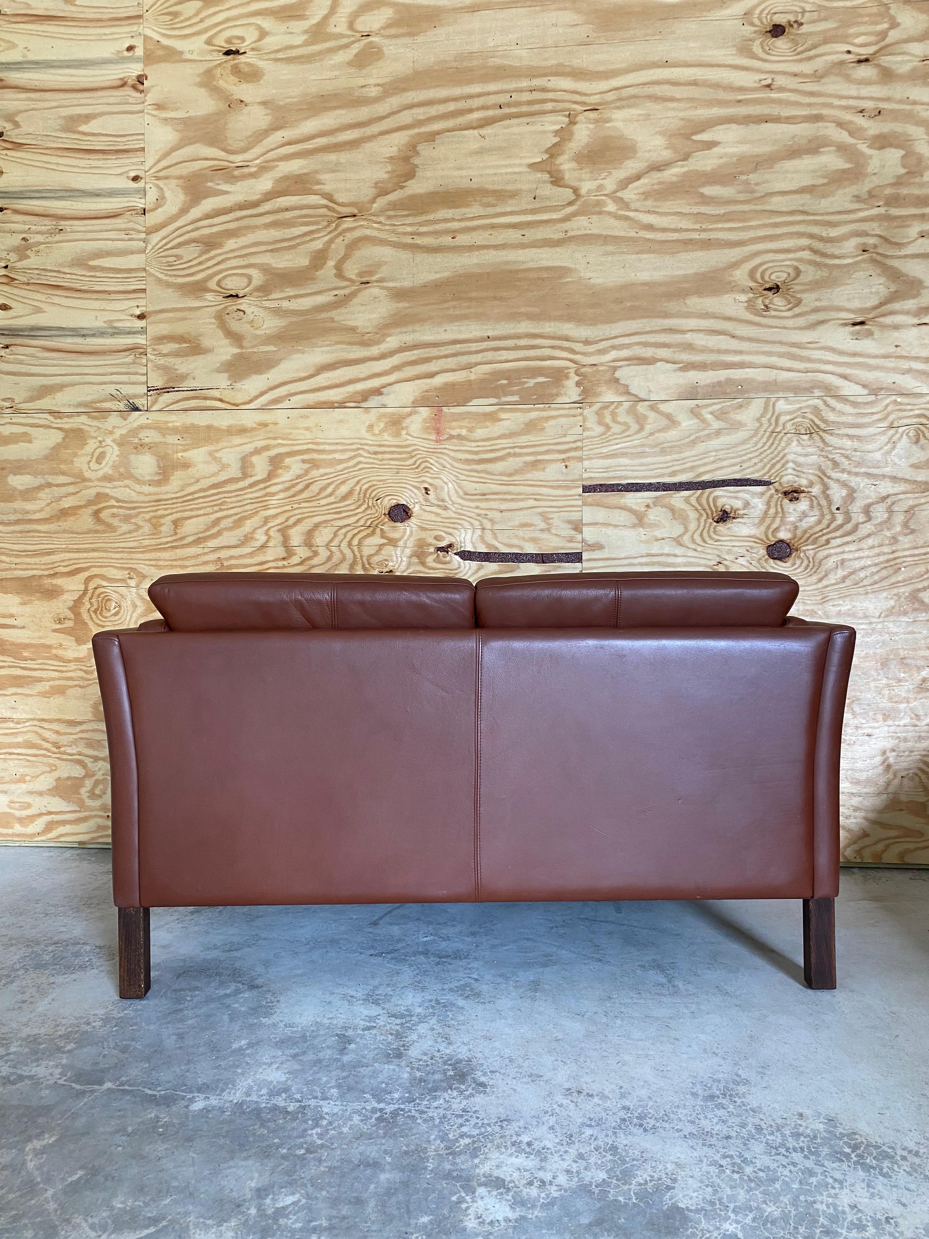 Danish Modern Brown Leather Loveseat (After Børge Mogensen) For Sale 8