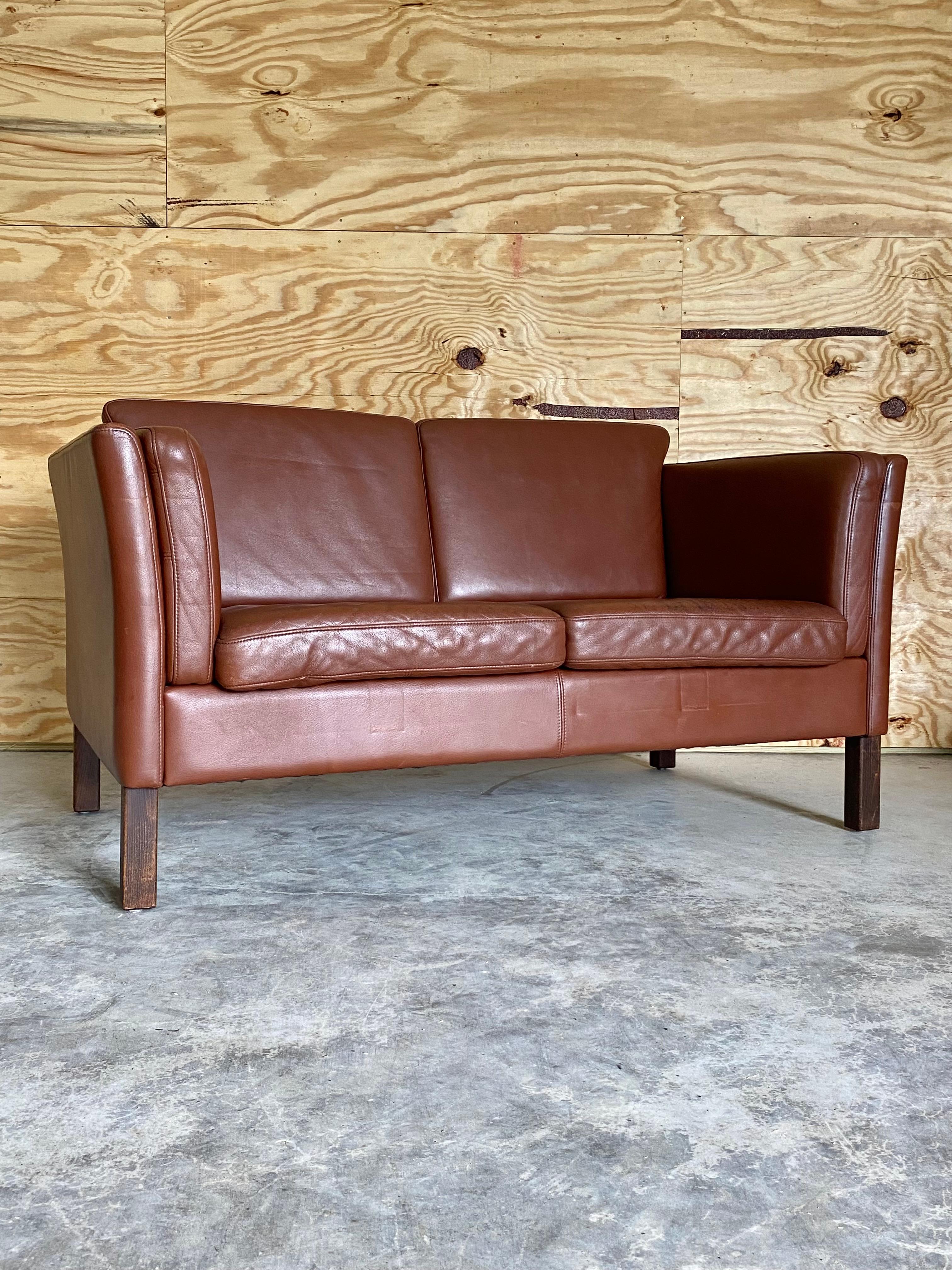 Danish Modern Brown Leather Loveseat (After Børge Mogensen) In Good Condition For Sale In Round Top, TX