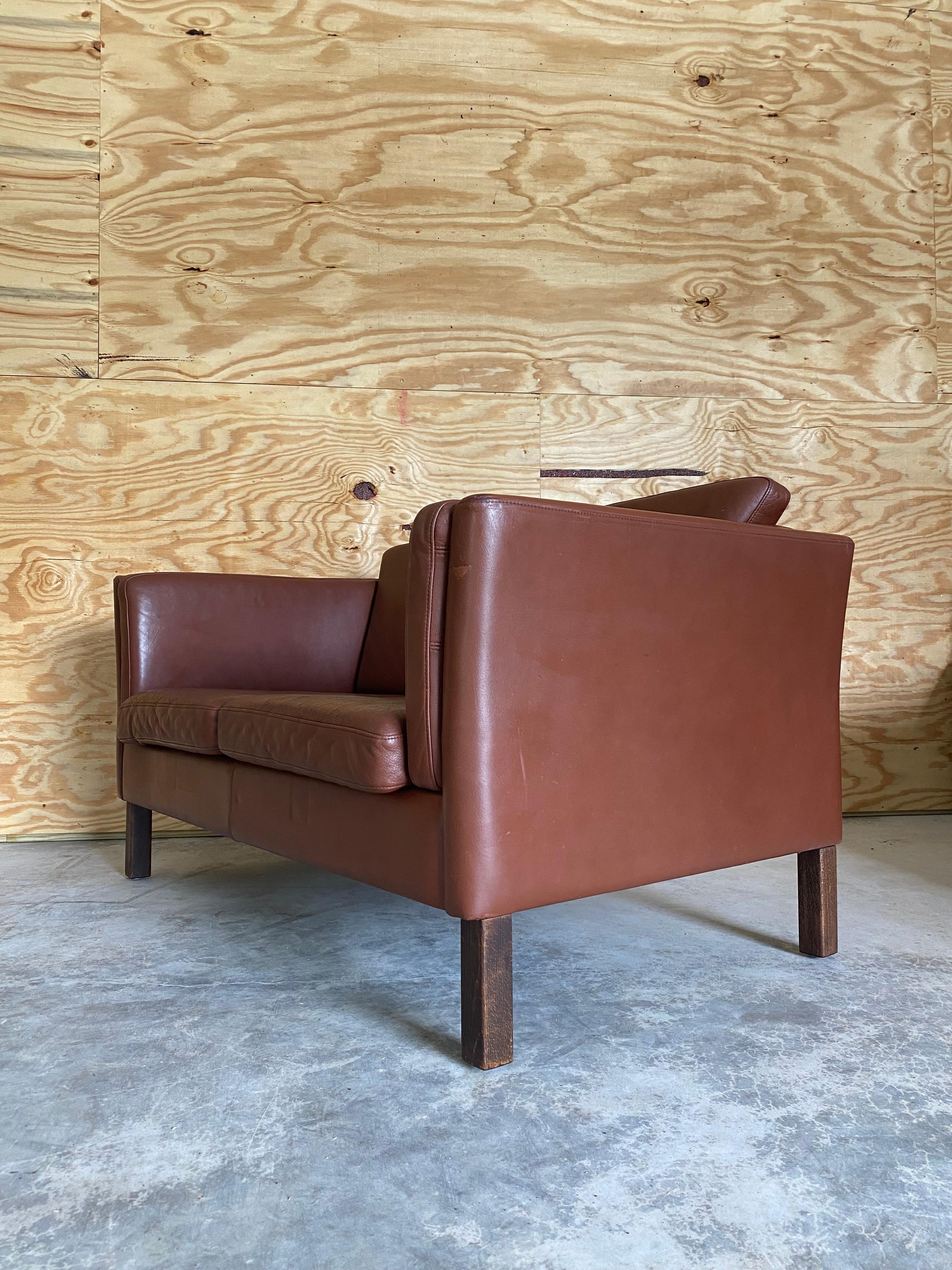 Danish Modern Brown Leather Loveseat (After Børge Mogensen) For Sale 3