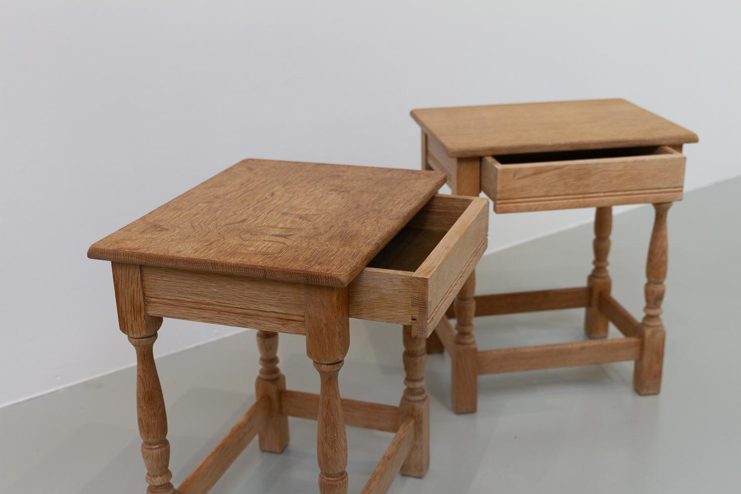 Danish Modern Brutalist Bedside Tables in Oak, 1960s. Set of 2. For Sale 1