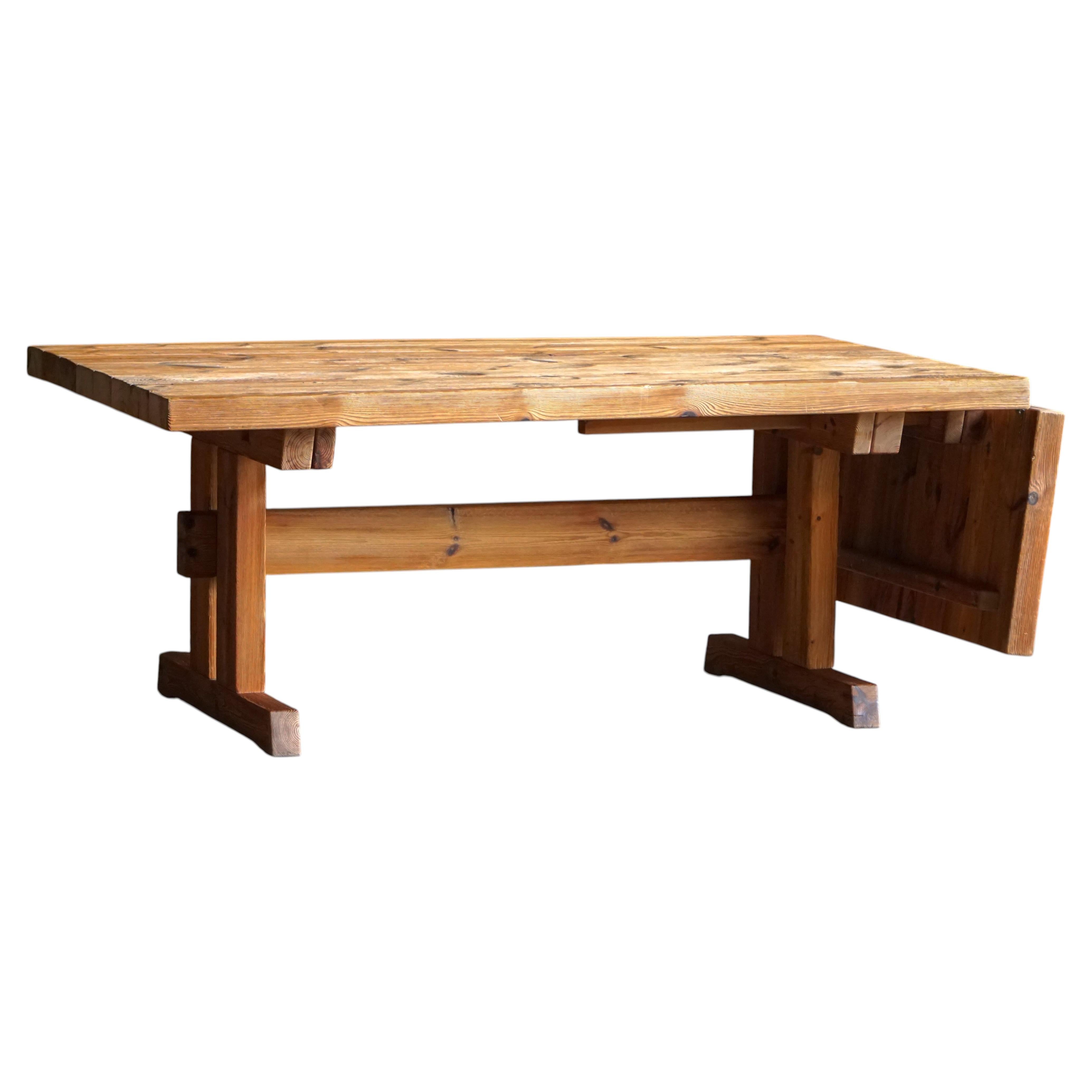Danish Modern Brutalist Dining Table in Pine, Hans Jørgen Frydendal, 1970s