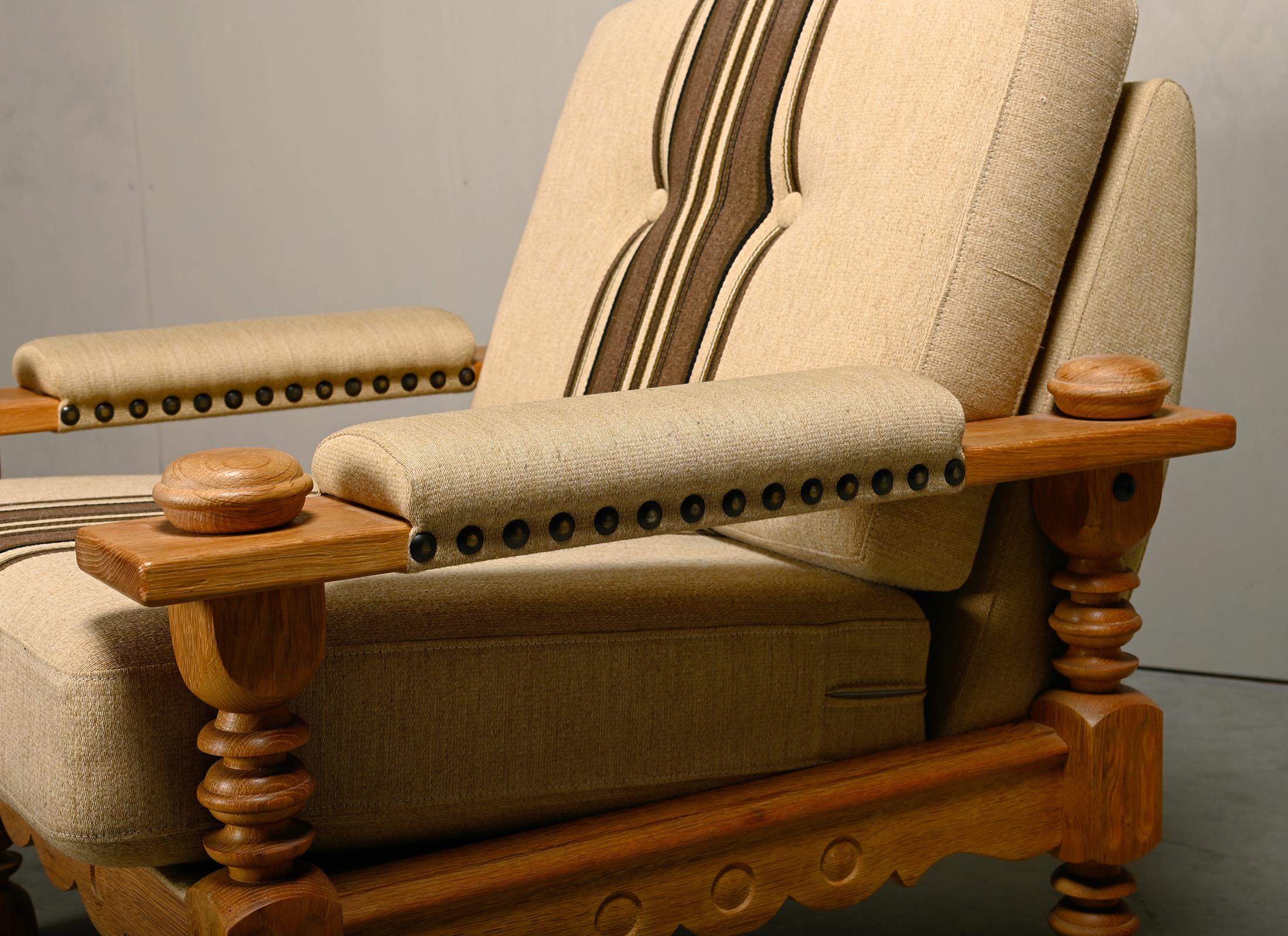 Dänischer Moderner Brutalistischer Loungesessel in Eiche, Henning Kjærnulf, Dänemark 1960er Jahre im Angebot 10