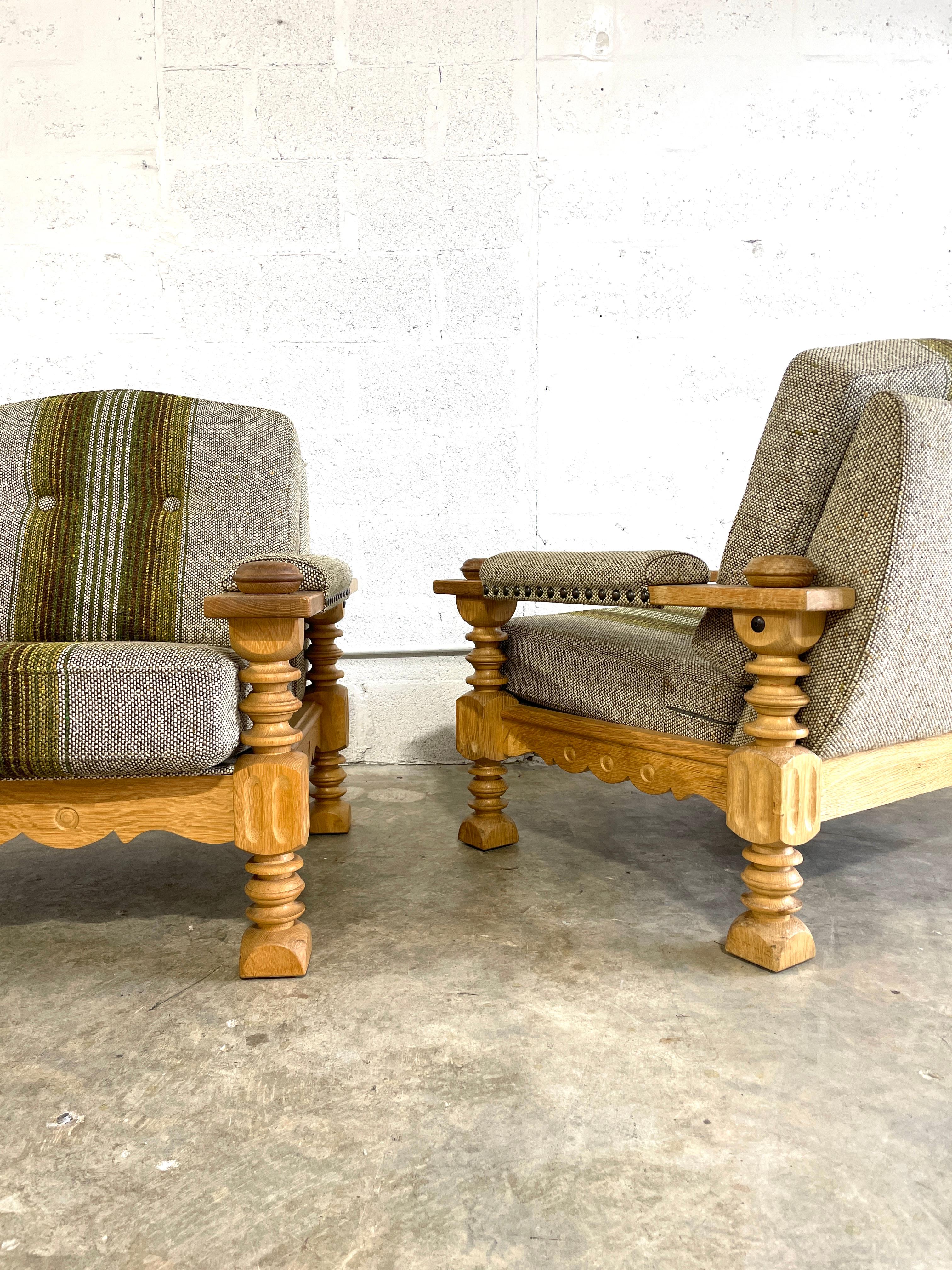Pair of Oak Rustic Primitive Chunky Chairs. Stunning Sculpted design. Solid oak. 
