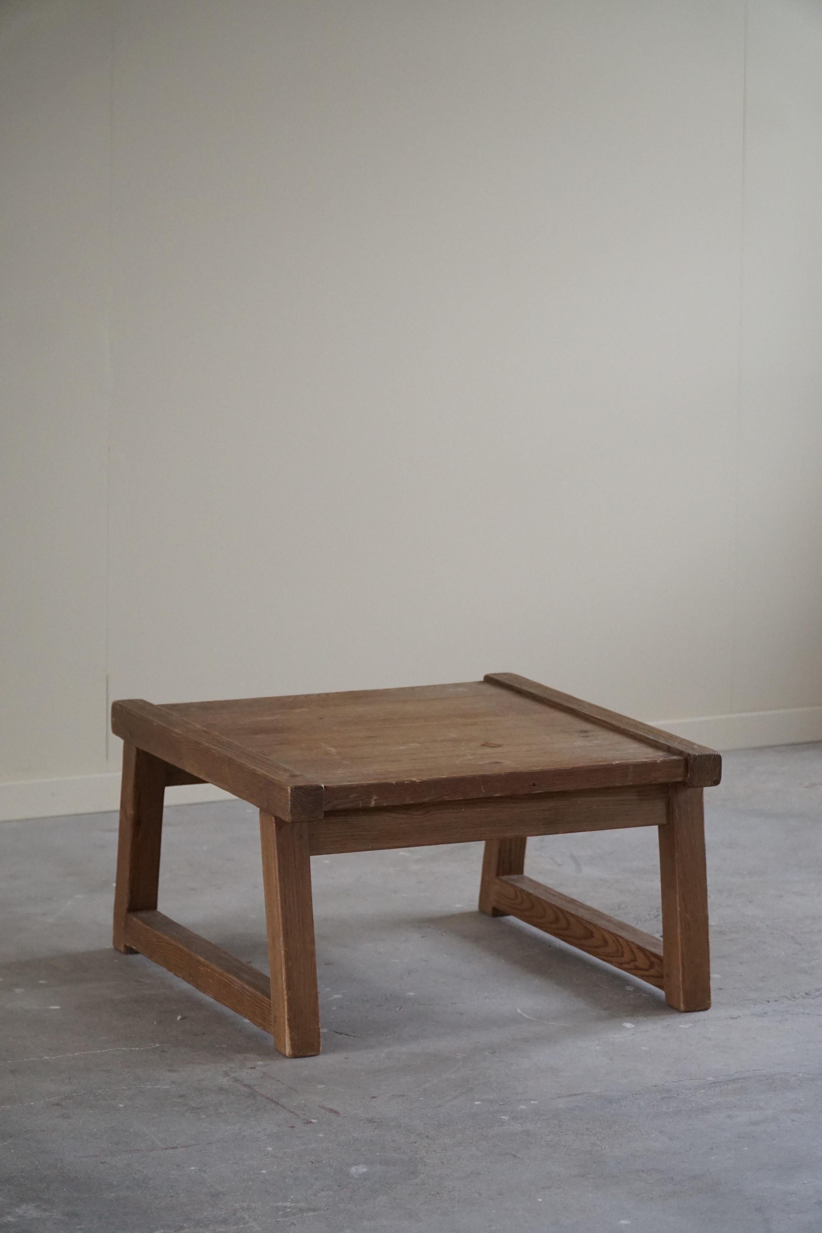 Danish Modern Brutalist Sofa Table / Side Table in Solid Pine, Midcentury, 1960 For Sale 2