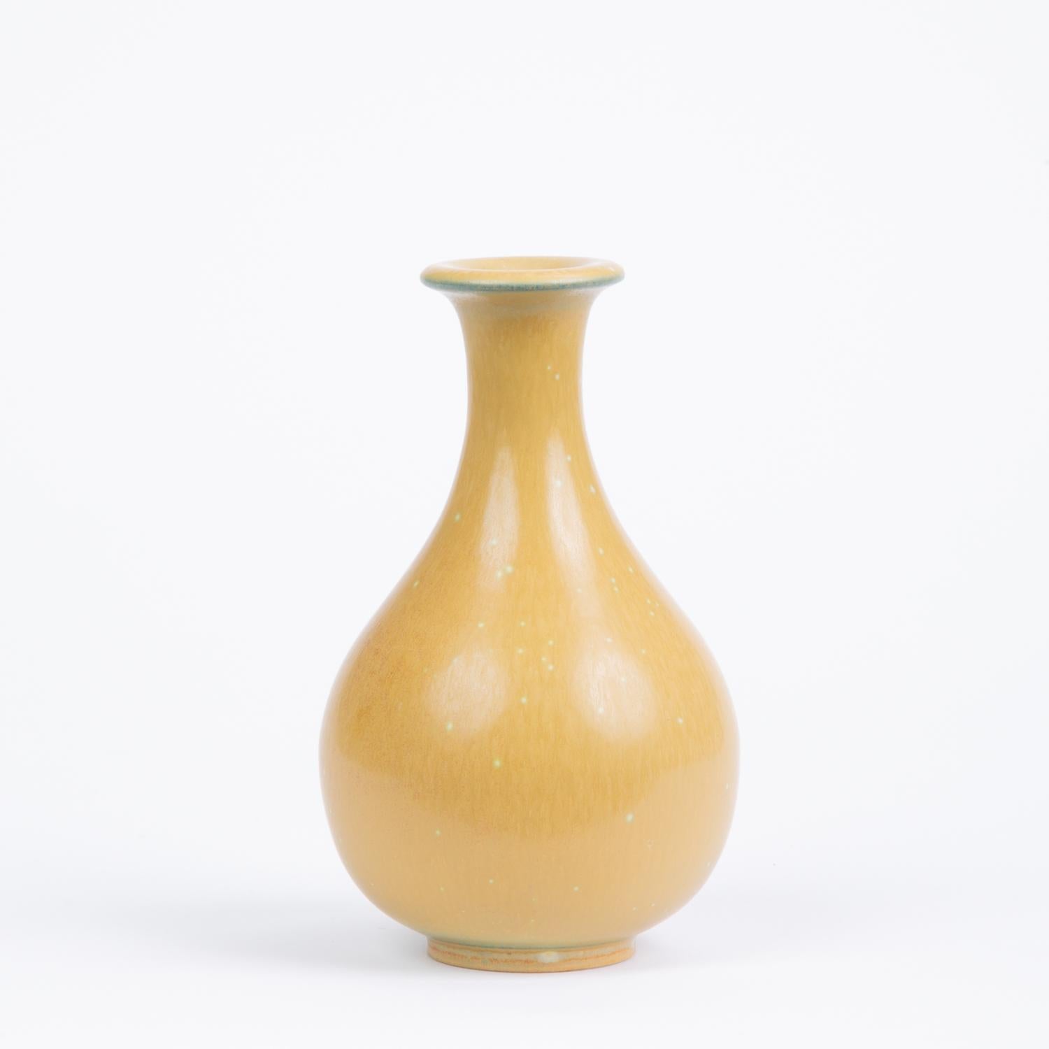 Danish Modern Bud Vase by Gunnar Nylund for Rörstrand In Excellent Condition In Los Angeles, CA