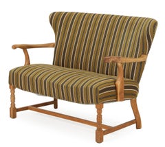 Banc ou canapé moderne danois Ca 1970 en Oakning Kjærnulf sculpté