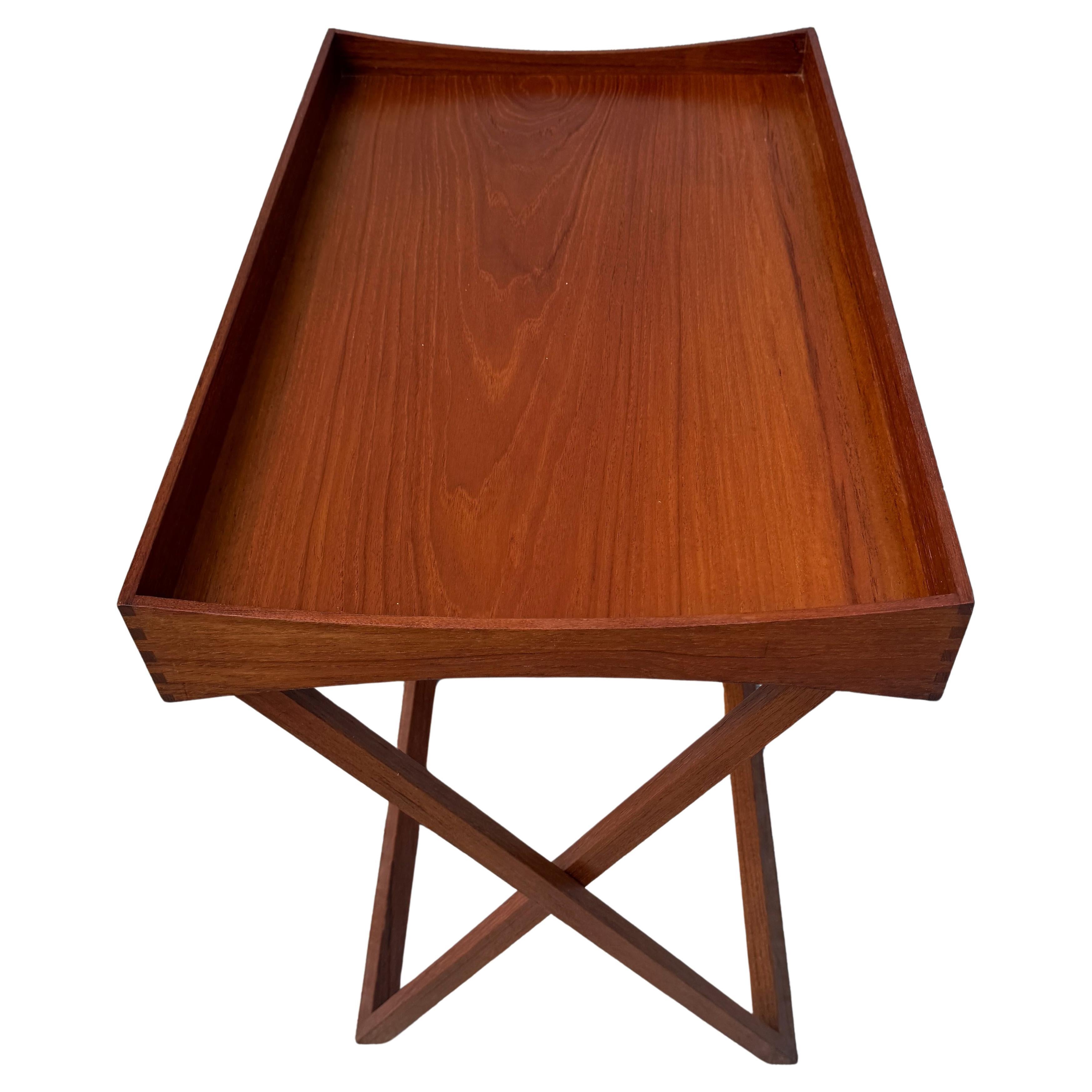 Danish Modern Campaign Style Teak & Black Lacquer Reversible Tray Table For Sale 1