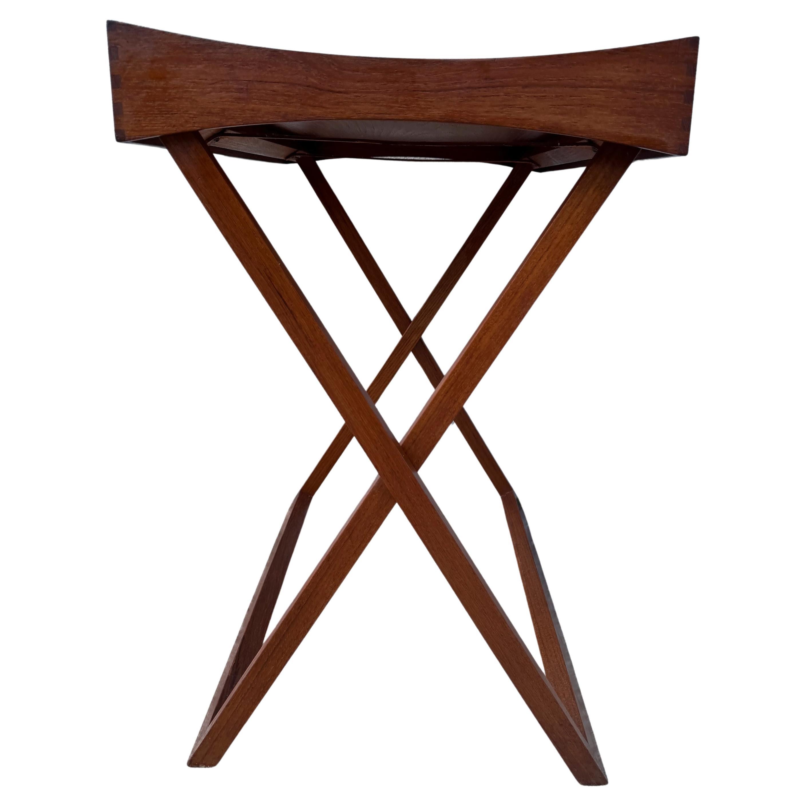 Danish Modern Campaign Style Teak & Black Lacquer Reversible Tray Table For Sale 2