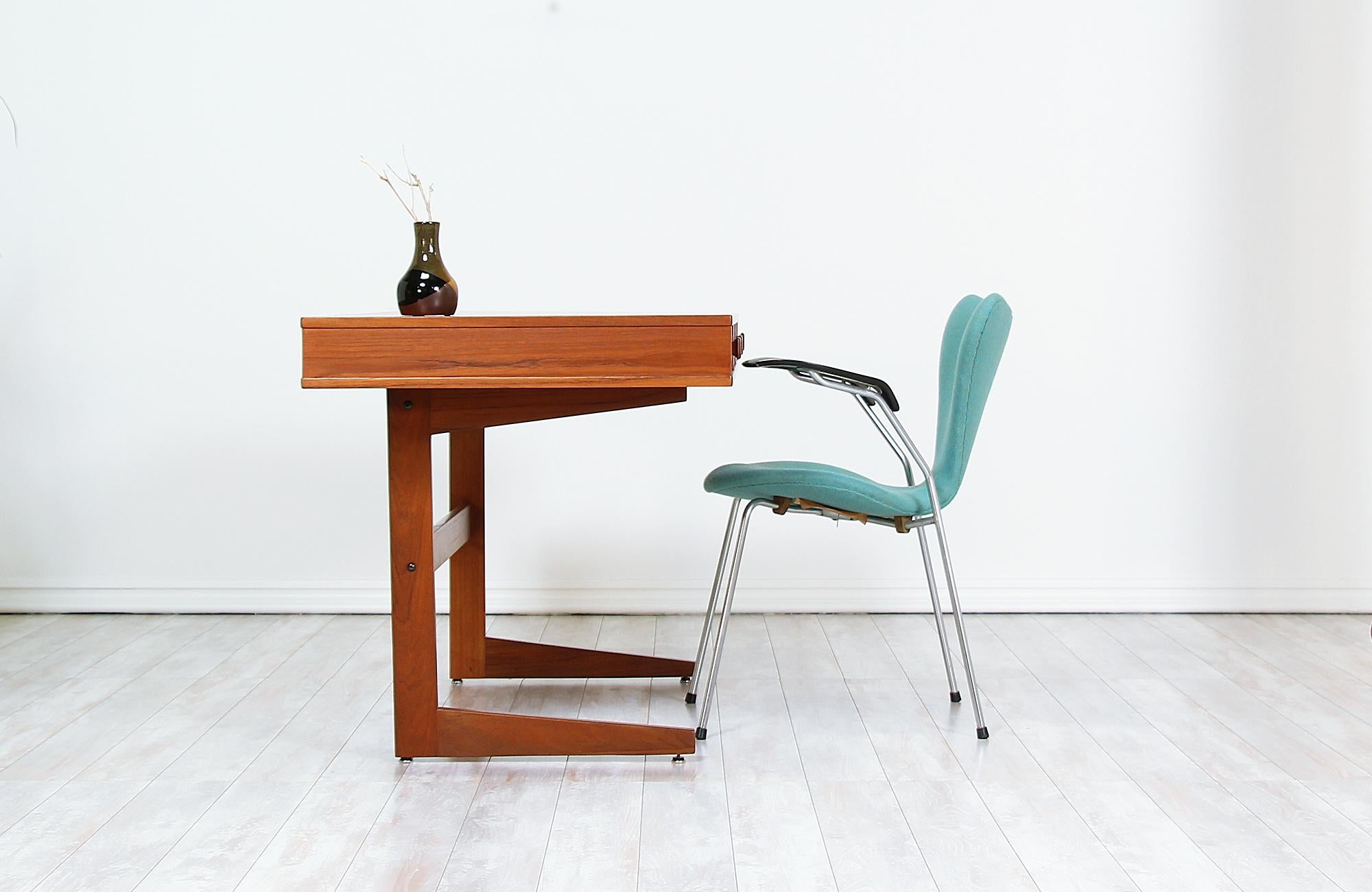 Mid-Century Modern Danish Modern Cantilever Floating Desk by Georg Petersens