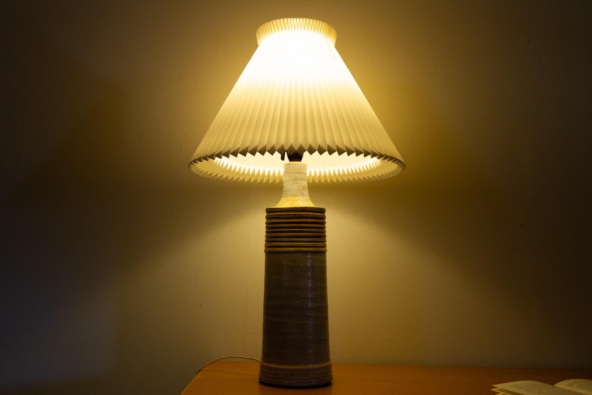 Danish Modern Ceramic Frimann Table Lamp, 1970s For Sale 11