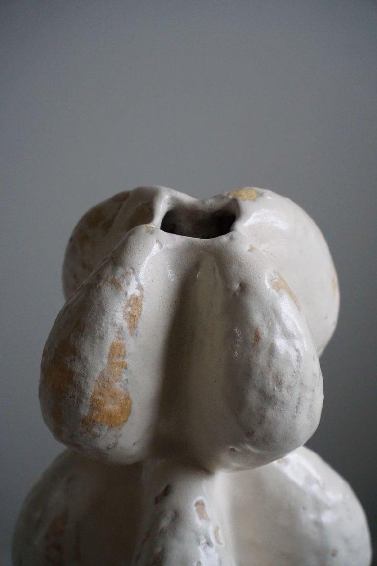 Dänische moderne Vase aus Keramik und Steingut des dänischen Künstlers Ole Victor, 2022 im Angebot 4