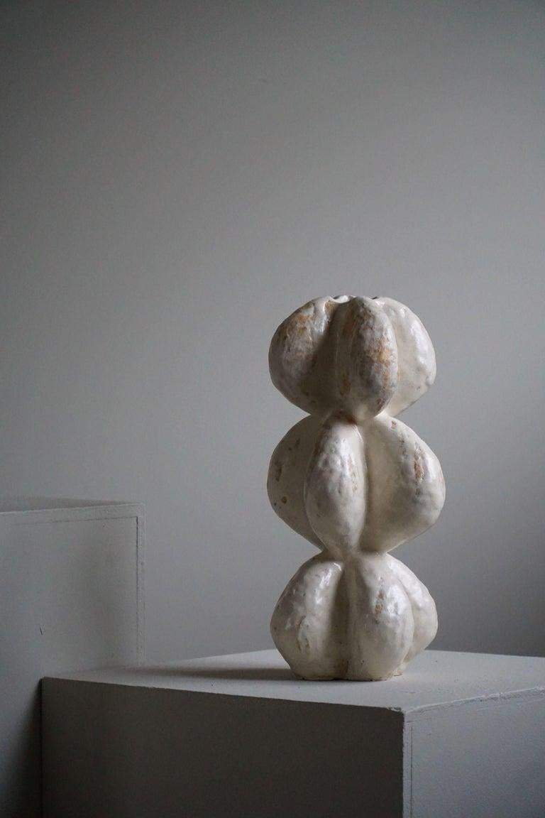 Dänische moderne Vase aus Keramik und Steingut des dänischen Künstlers Ole Victor, 2022 im Angebot 2