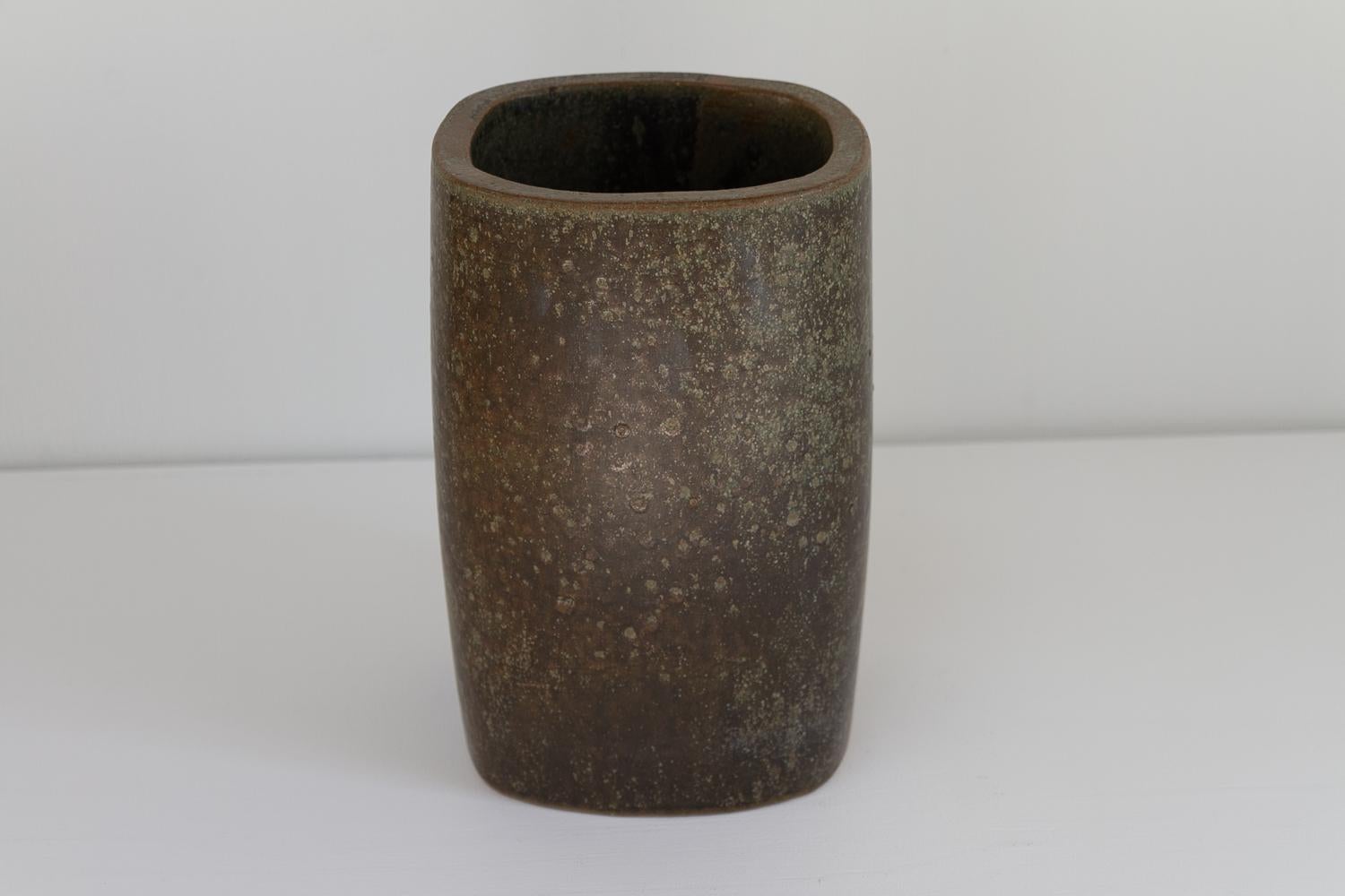 Danish Modern Ceramic Vase by Palshus, 1960s. In Good Condition For Sale In Asaa, DK