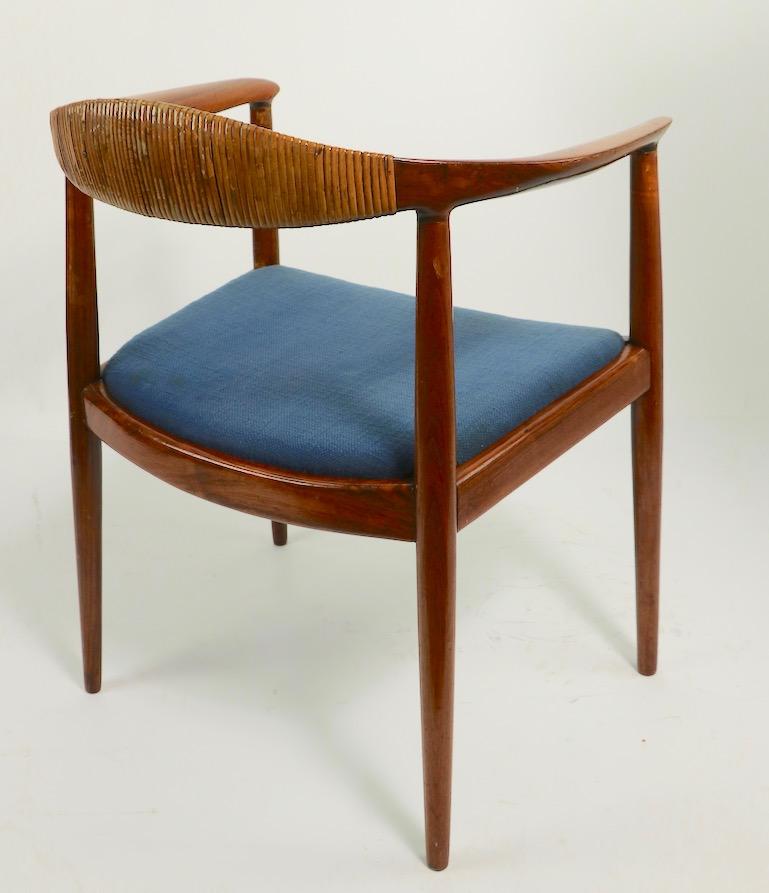 Classic Hans  Wegner Round Chair For Sale 2