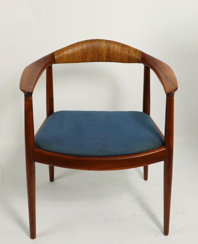 Classic Hans  Wegner Round Chair For Sale 6