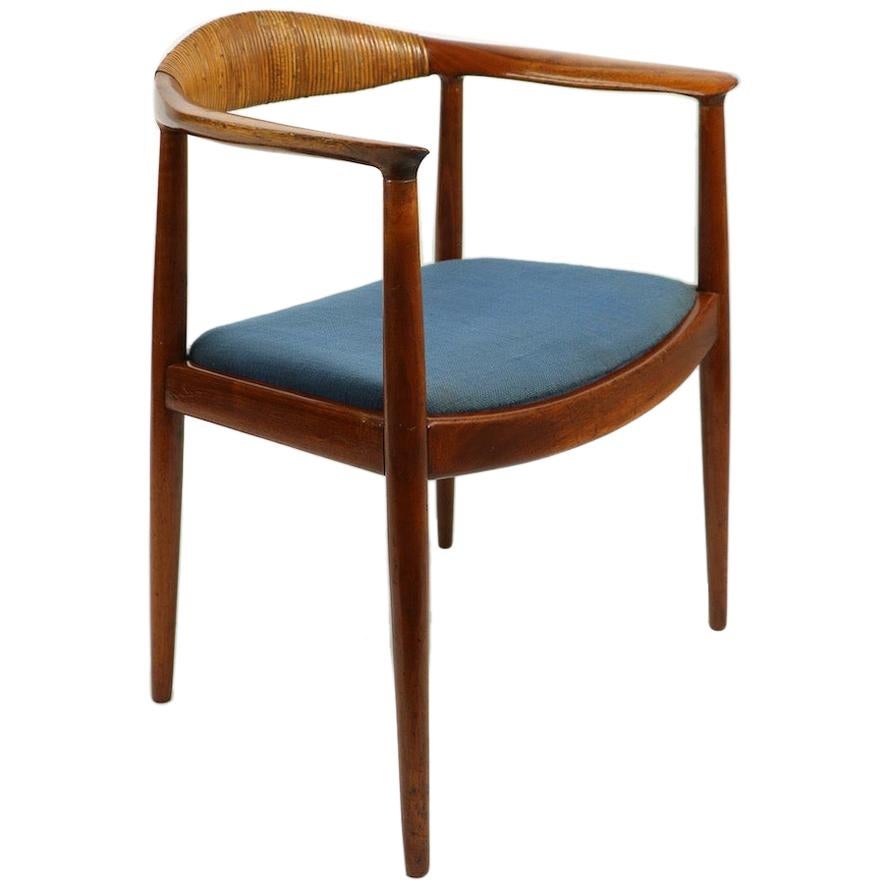 Chaise ronde classique Hans Wegner