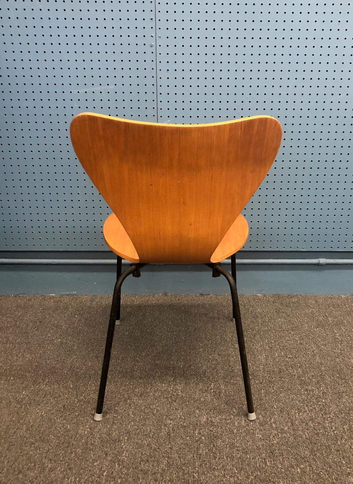 Dänischer Moderner Stuhl aus Teakholz von Herbert Hirche für Jofa Stalmobler (Moderne der Mitte des Jahrhunderts) im Angebot