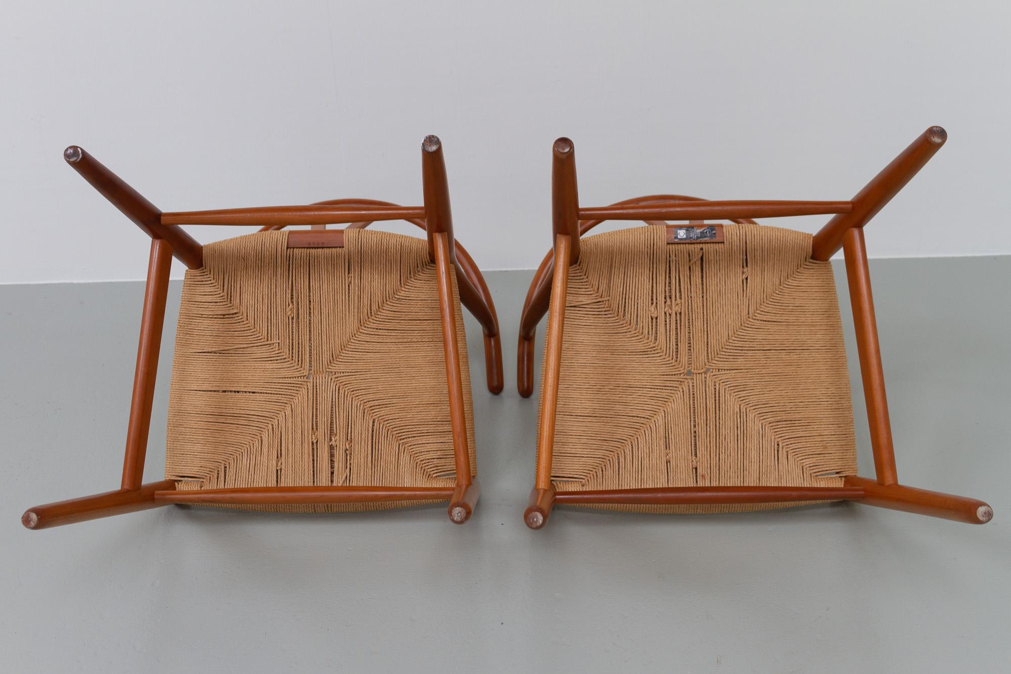 Dänische moderne Kirschbaumholz CH24 Wishbone-Stühle von Hans J. Wegner, 1990er Jahre im Angebot 11