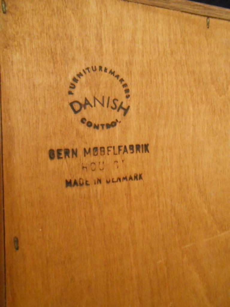 Danish Modern Chest of Drawers by Ejvind A. Johansson for Gern Møbelfabrik In Good Condition In Brooklyn, NY