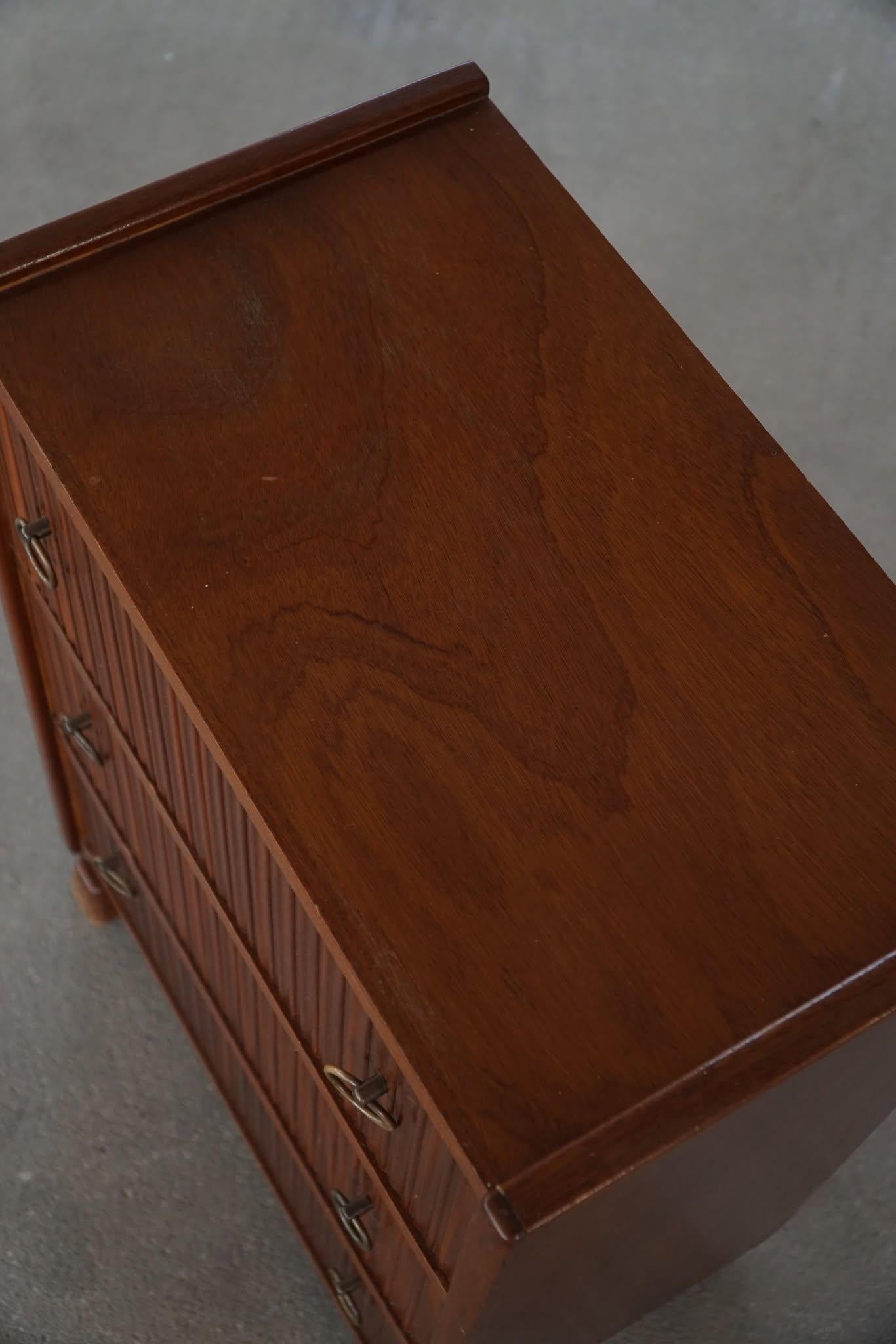 Cassettiera moderna danese in mogano, Frits Henningsen, anni '40 in vendita 8