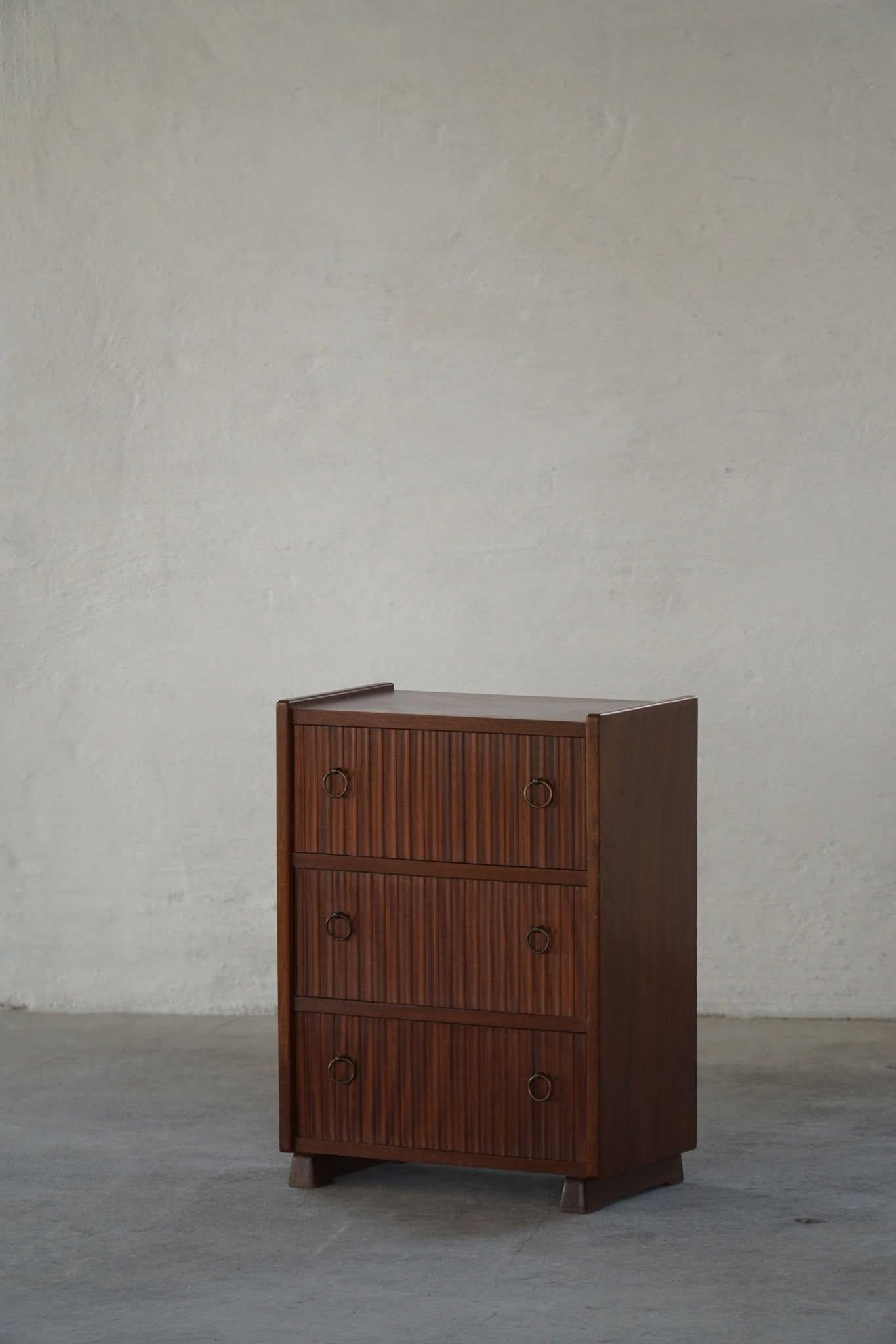 Cassettiera moderna danese in mogano, Frits Henningsen, anni '40 in vendita 11